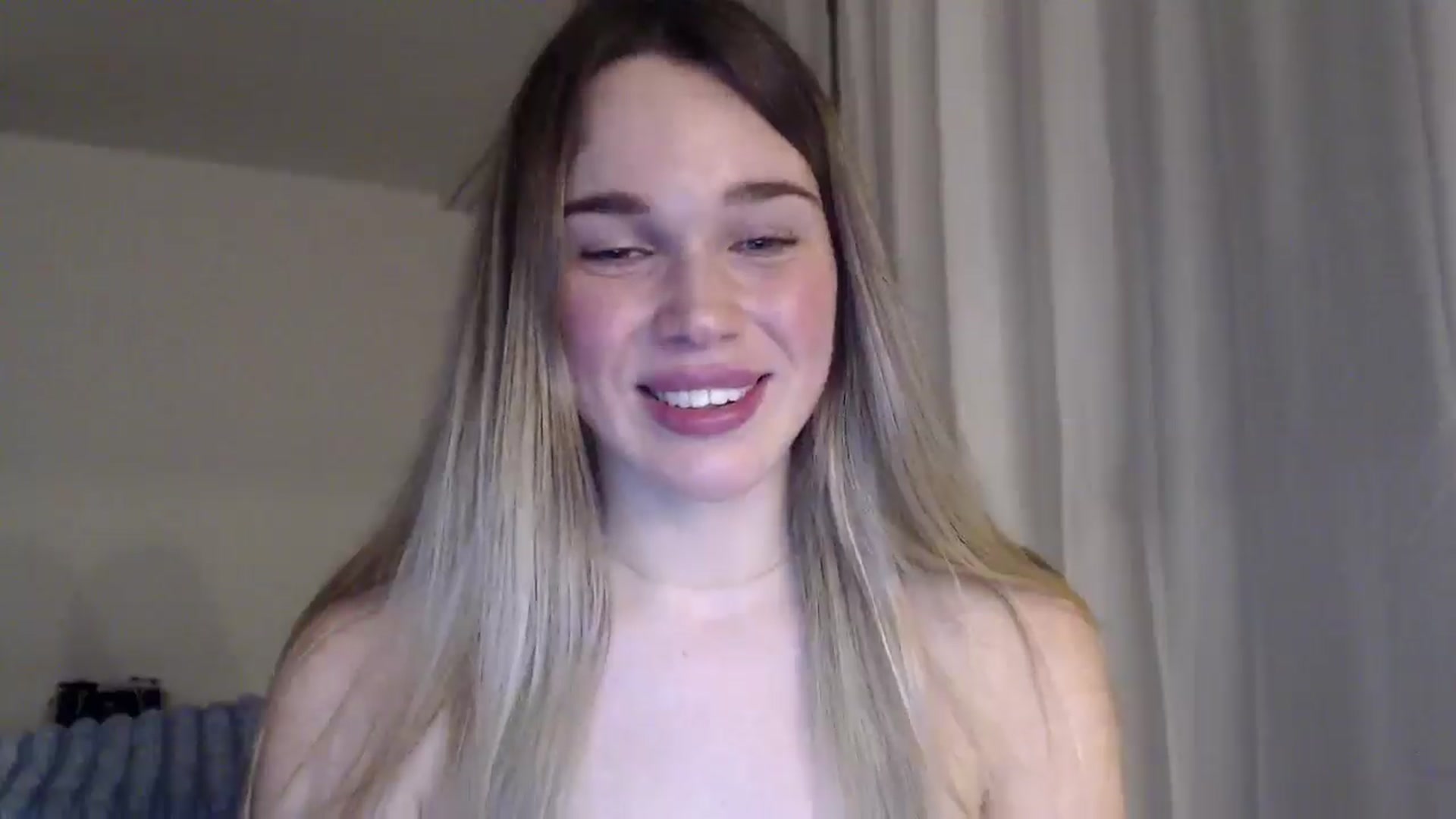 Gallery image thumbnail from Ooh_Cassie's myfreecams stream on, 01/03/2026, 01:30 image 7 of 20