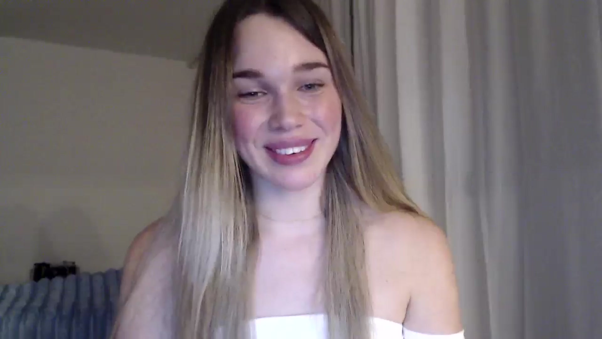 Gallery image thumbnail from Ooh_Cassie's myfreecams stream on, 01/03/2026, 01:30 image 19 of 20