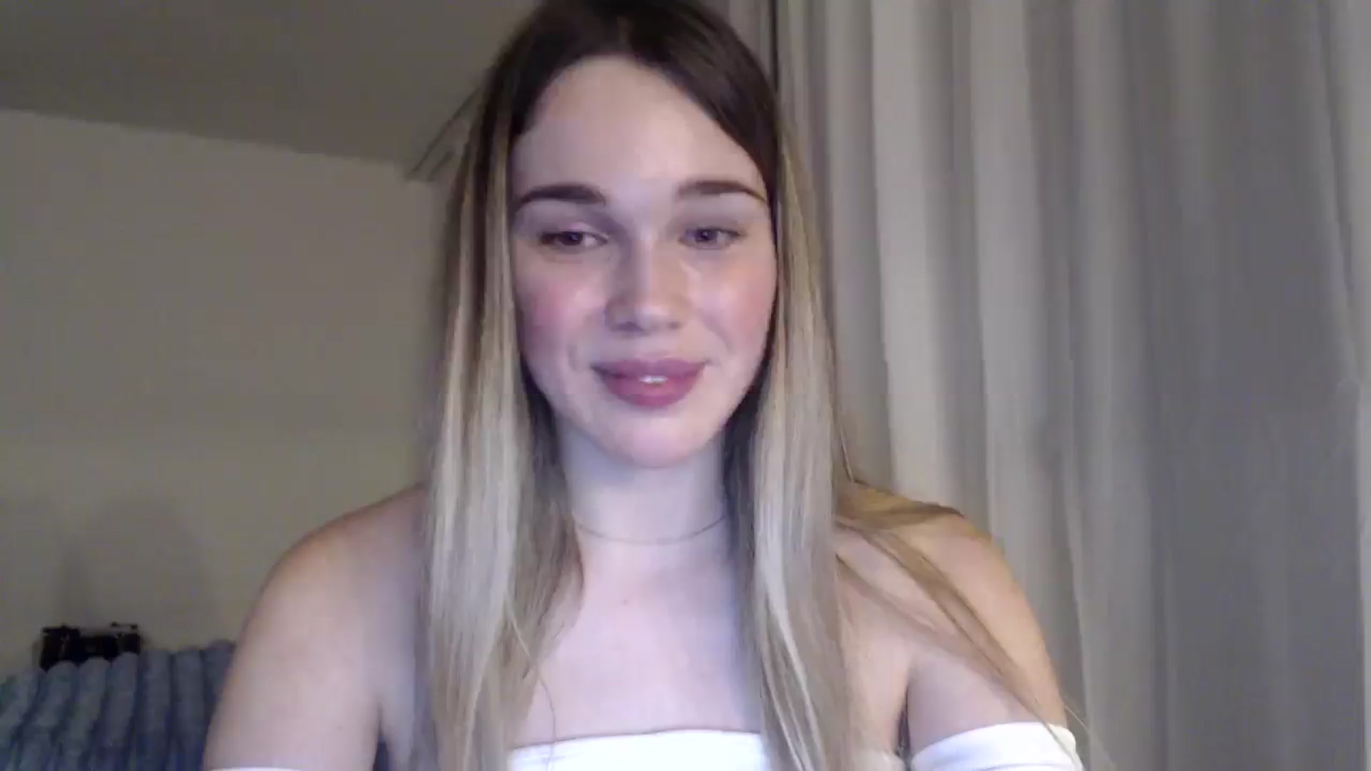 Gallery image thumbnail from Ooh_Cassie's myfreecams stream on, 01/03/2026, 01:44 image 13 of 20