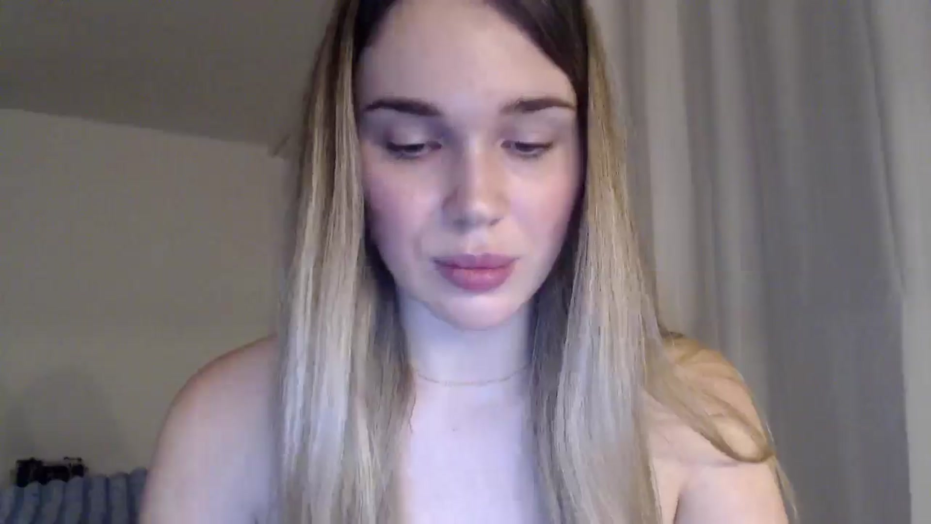 Gallery image thumbnail from Ooh_Cassie's myfreecams stream on, 01/03/2026, 01:44 image 2 of 20