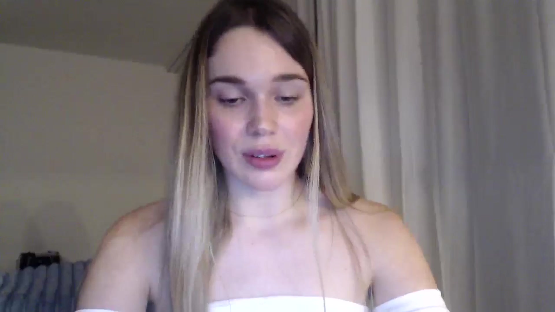 Gallery image thumbnail from Ooh_Cassie's myfreecams stream on, 01/03/2026, 01:44 image 16 of 20