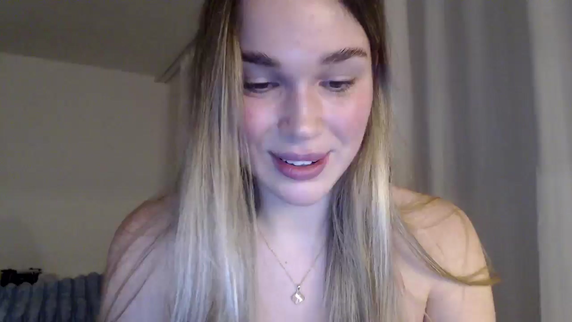 Gallery image thumbnail from Ooh_Cassie's myfreecams stream on, 01/03/2026, 20:23 image 15 of 20