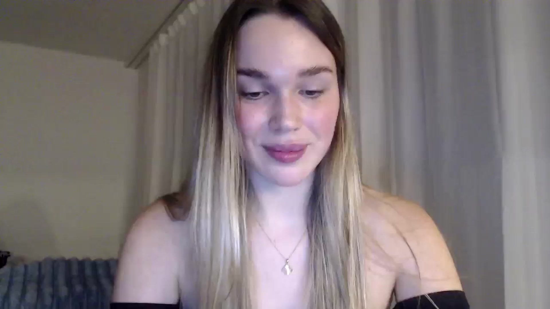 Gallery image thumbnail from Ooh_Cassie's myfreecams stream on, 01/03/2026, 22:58 image 14 of 20