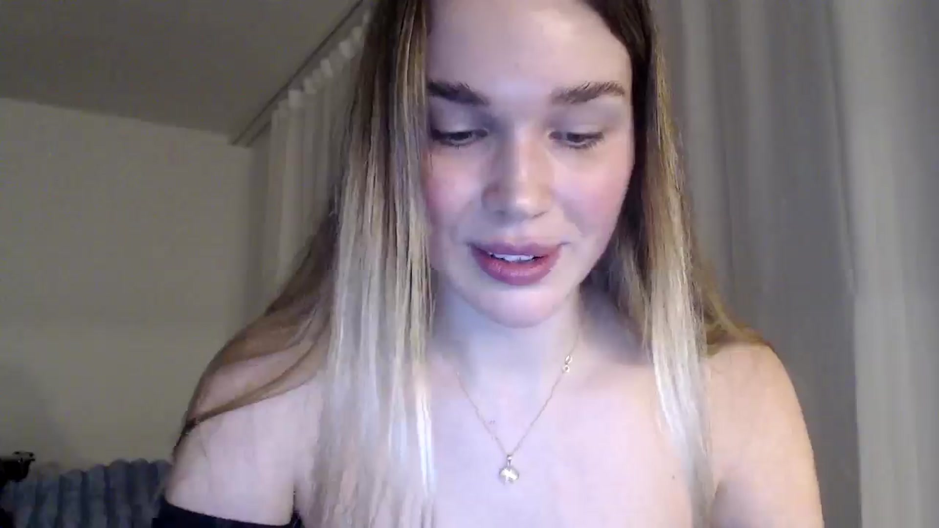 Gallery image thumbnail from Ooh_Cassie's myfreecams stream on, 01/03/2026, 22:58 image 4 of 20