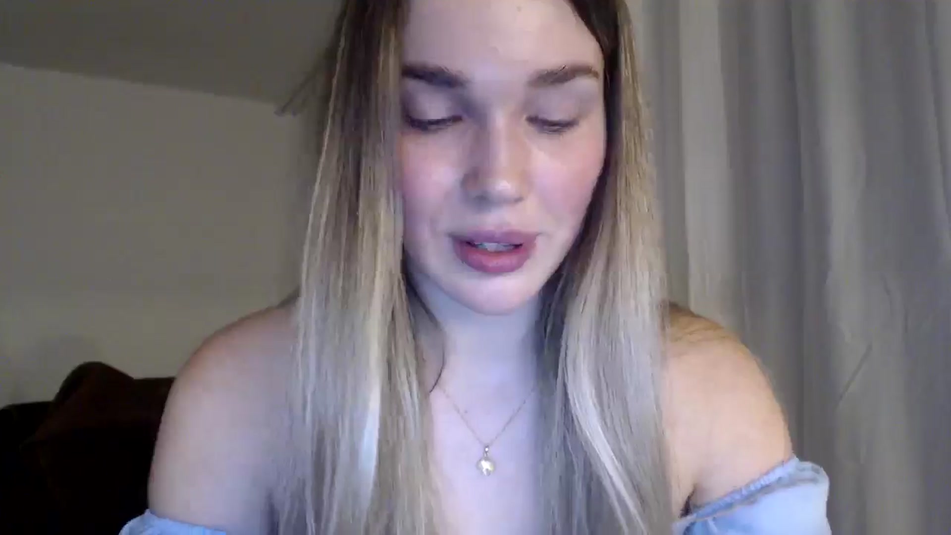 Gallery image thumbnail from Ooh_Cassie's myfreecams stream on, 01/04/2026, 24:30 image 18 of 20