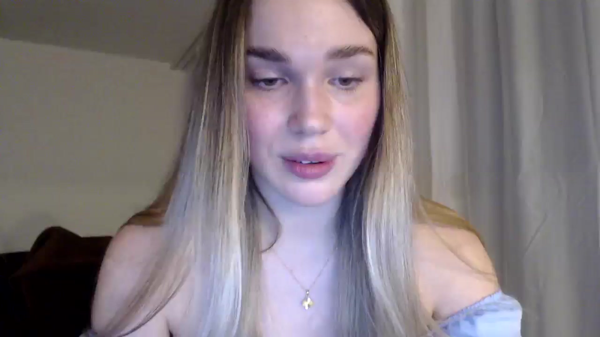 Gallery image thumbnail from Ooh_Cassie's myfreecams stream on, 01/04/2026, 24:30 image 17 of 20