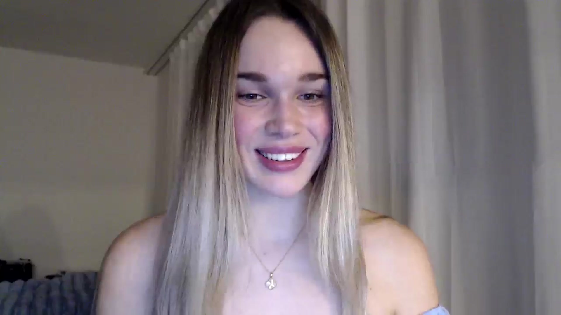 Gallery image thumbnail from Ooh_Cassie's myfreecams stream on, 01/04/2026, 21:43 image 10 of 20
