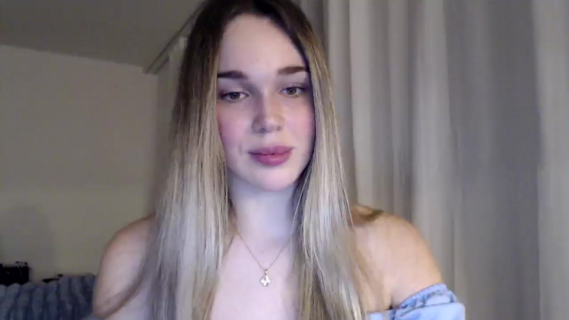 Gallery image thumbnail from Ooh_Cassie's myfreecams stream on, 01/04/2026, 21:43 image 5 of 20