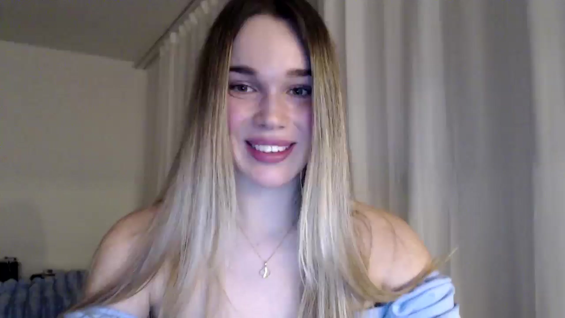 Gallery image thumbnail from Ooh_Cassie's myfreecams stream on, 01/04/2026, 21:43 image 18 of 20