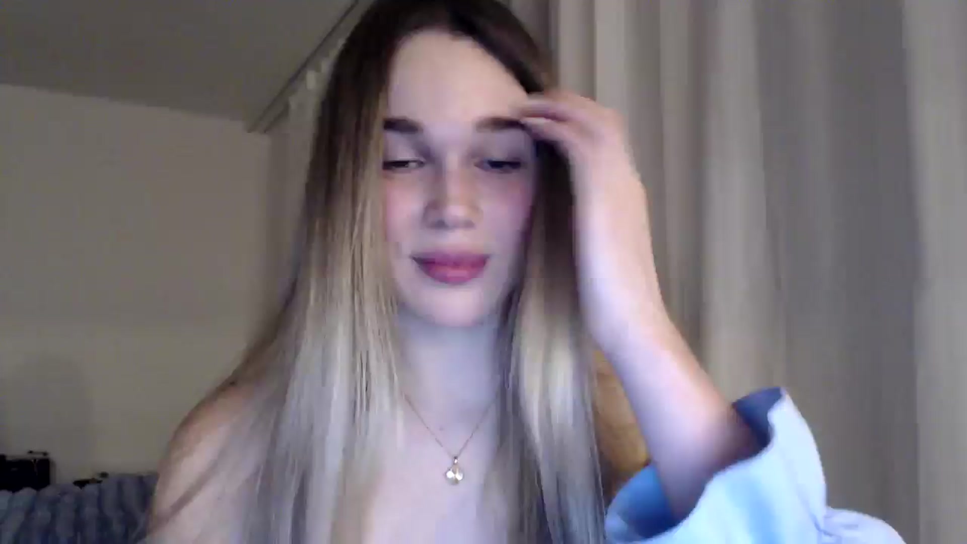 Gallery image thumbnail from Ooh_Cassie's myfreecams stream on, 01/04/2026, 21:43 image 3 of 20