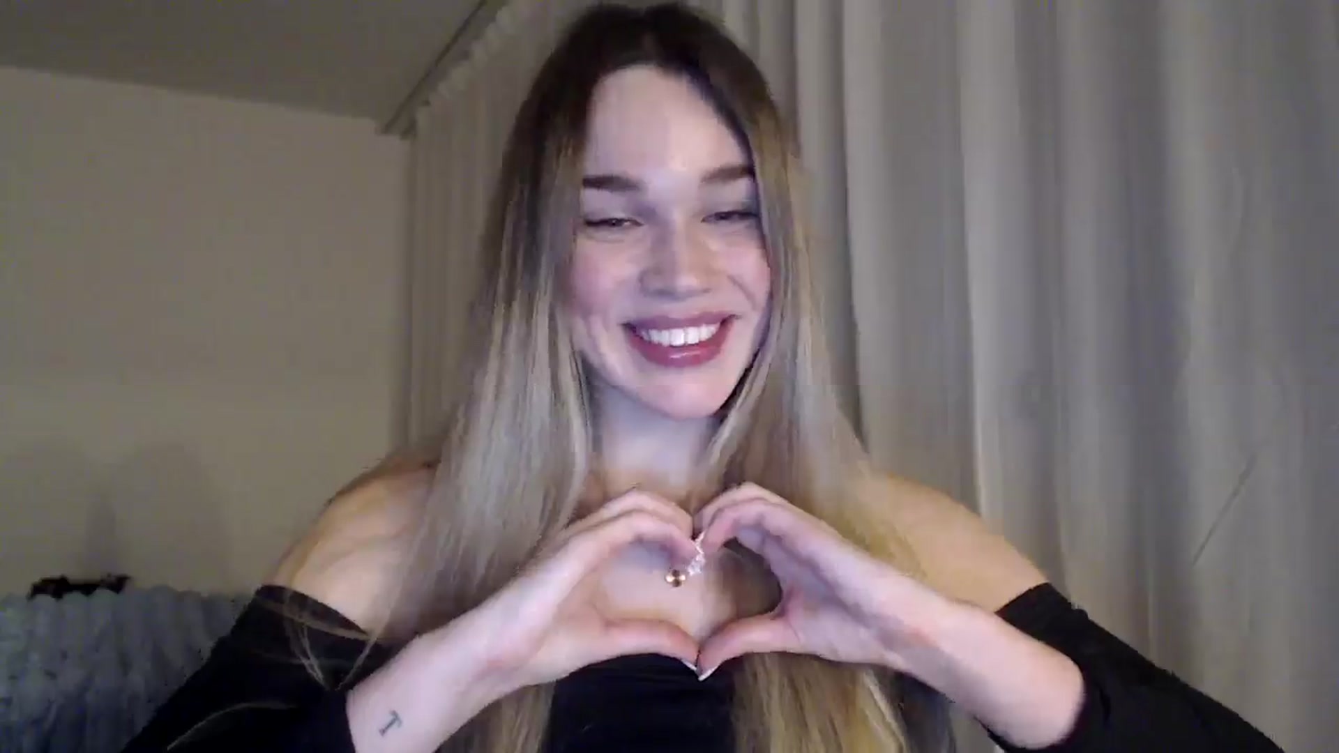 Gallery image thumbnail from Ooh_Cassie's myfreecams stream on, 01/06/2026, 21:14 image 7 of 20