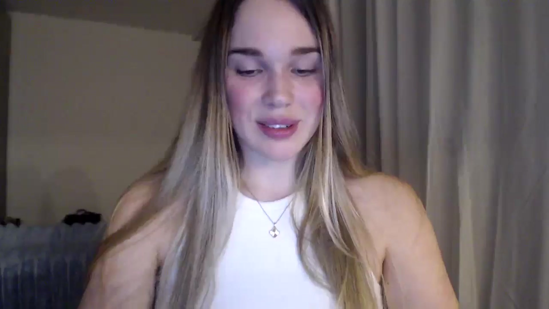 Gallery image thumbnail from Ooh_Cassie's myfreecams stream on, 01/07/2026, 19:51 image 6 of 20
