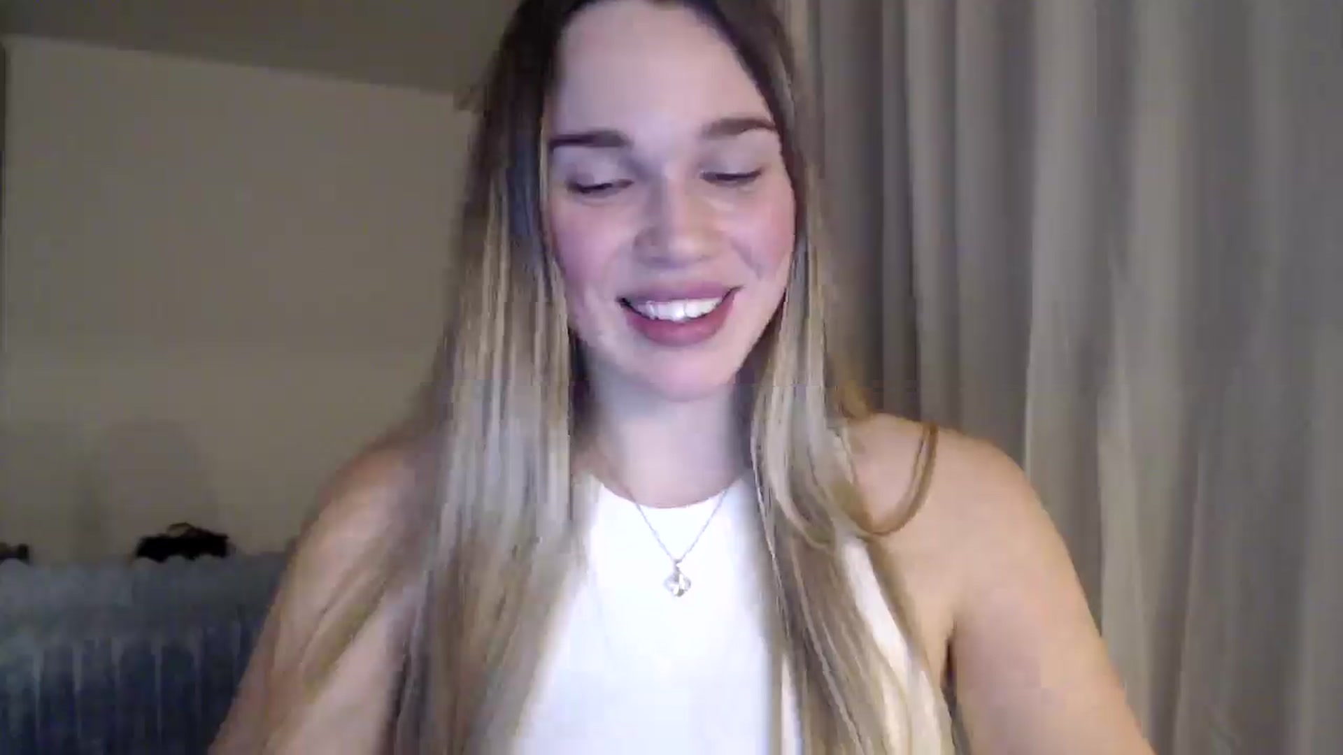 Gallery image thumbnail from Ooh_Cassie's myfreecams stream on, 01/07/2026, 19:51 image 19 of 20