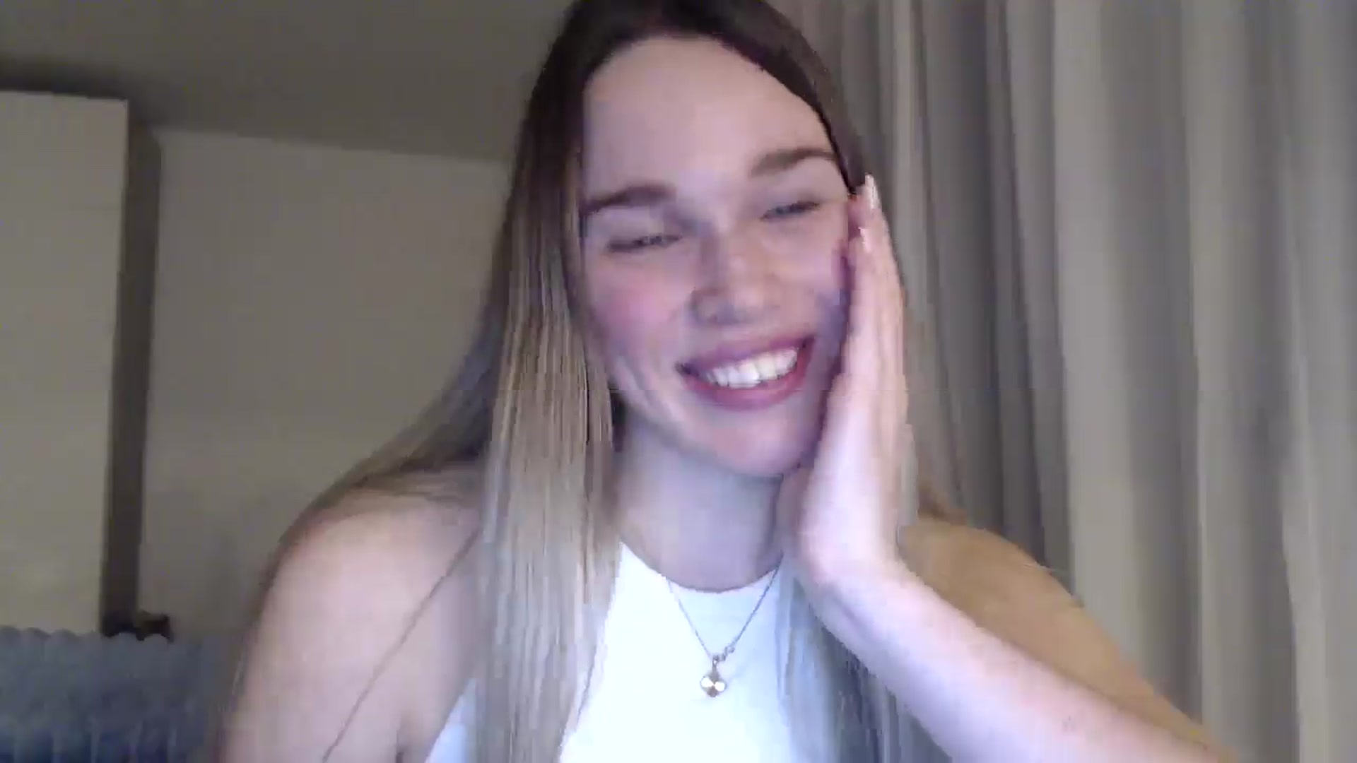 Gallery image thumbnail from Ooh_Cassie's myfreecams stream on, 01/07/2026, 22:25 image 17 of 20