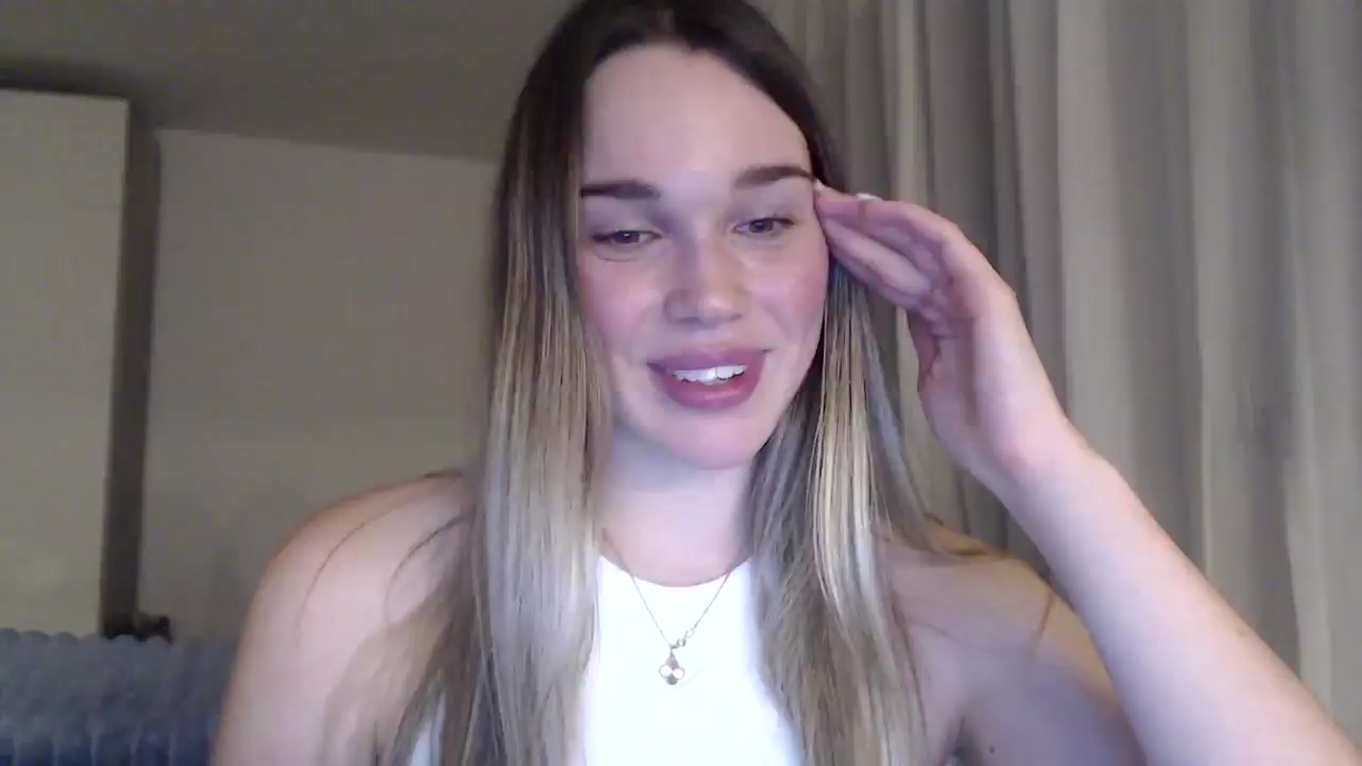 Gallery image thumbnail from Ooh_Cassie's myfreecams stream on, 01/07/2026, 22:25 image 18 of 20