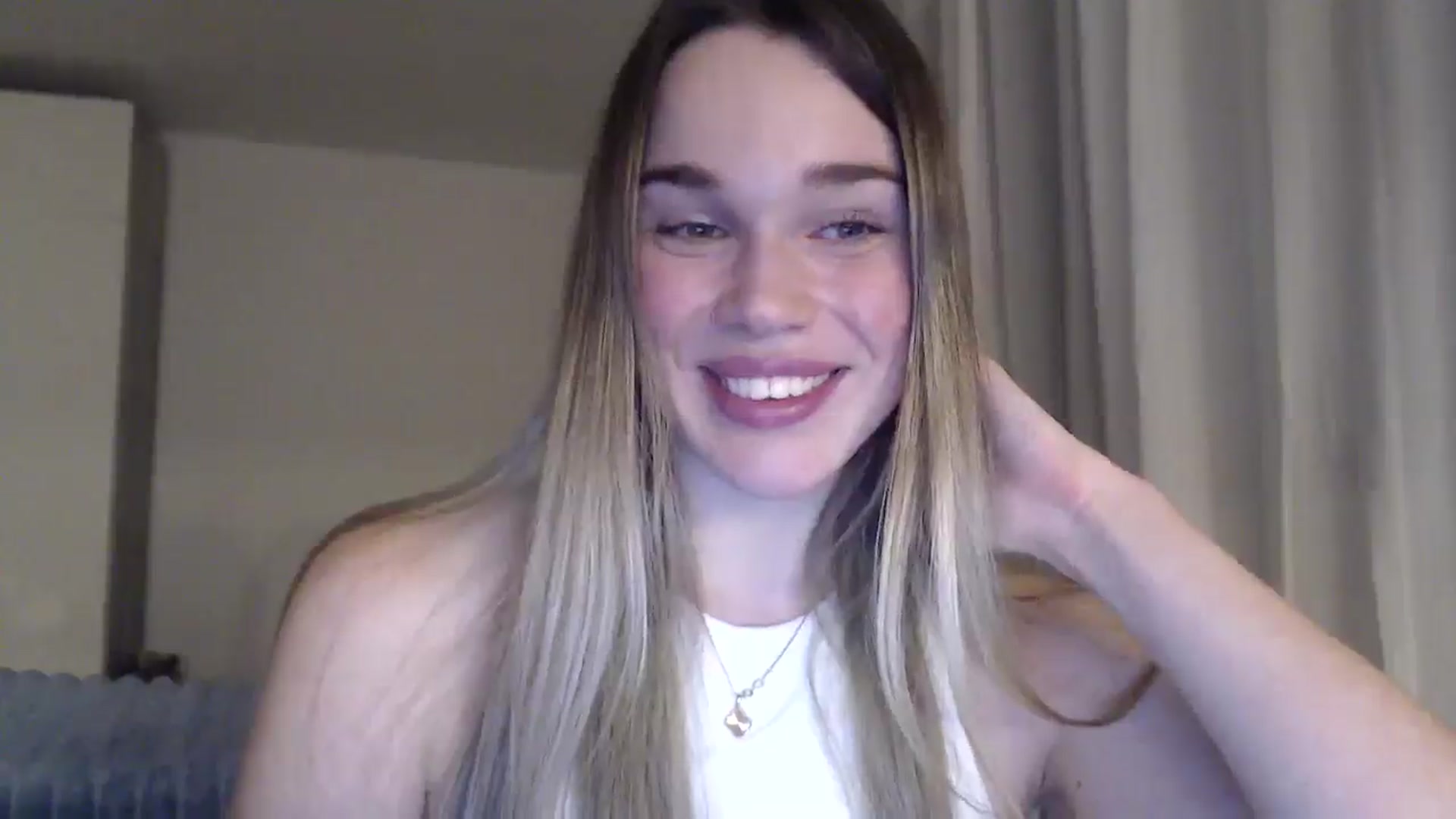 Gallery image thumbnail from Ooh_Cassie's myfreecams stream on, 01/07/2026, 22:25 image 11 of 20