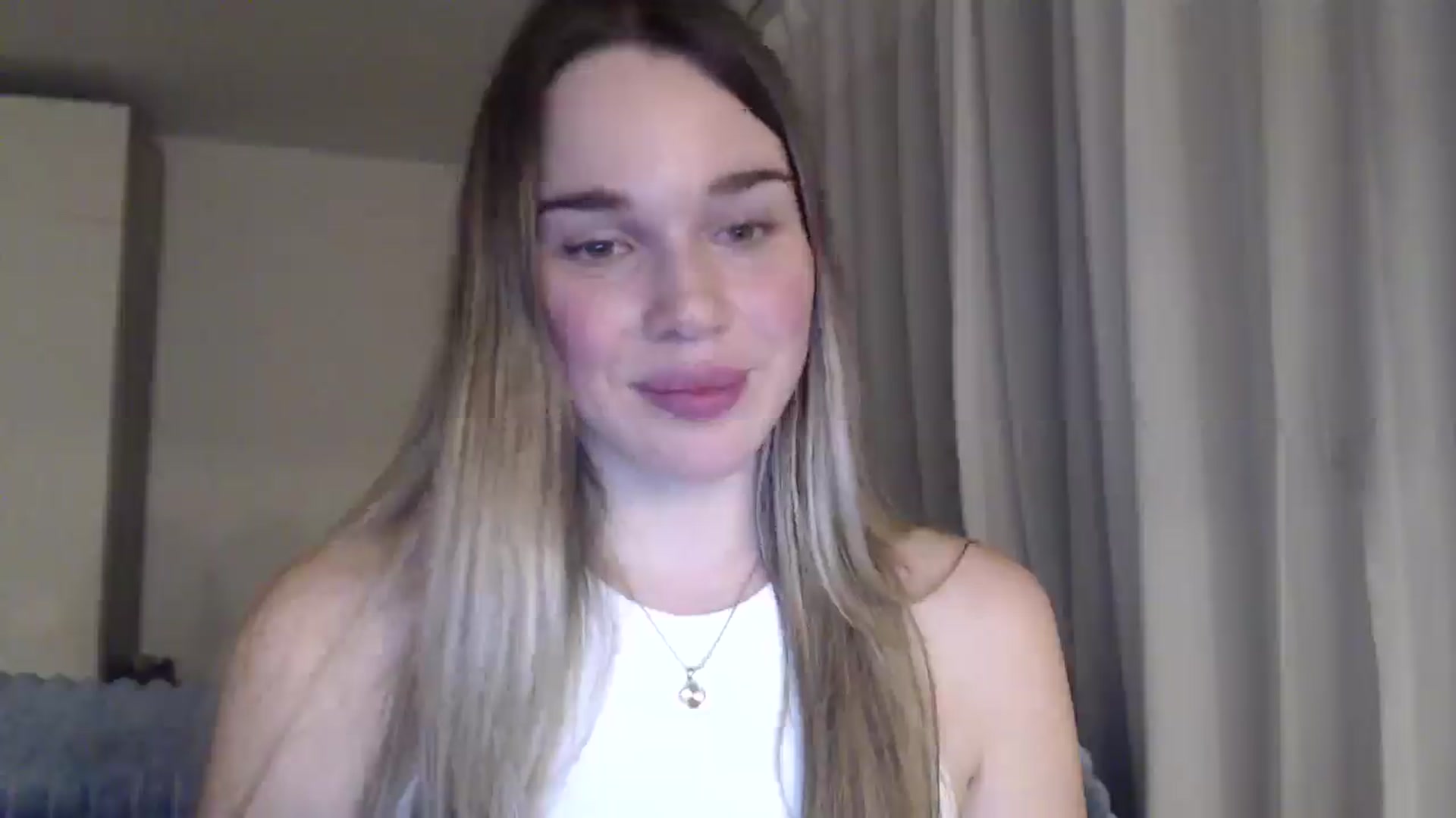 Gallery image thumbnail from Ooh_Cassie's myfreecams stream on, 01/07/2026, 22:25 image 14 of 20