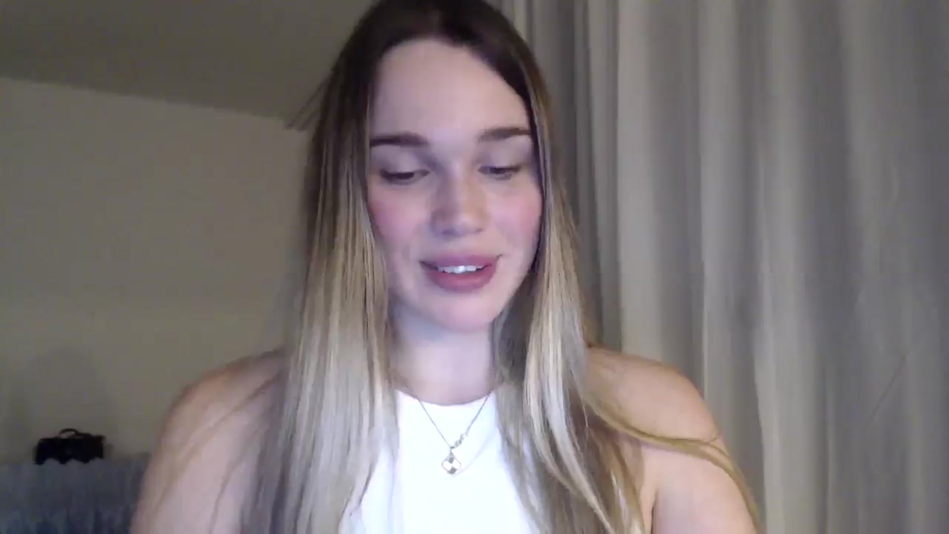 Gallery image thumbnail from Ooh_Cassie's myfreecams stream on, 01/07/2026, 22:25 image 3 of 20