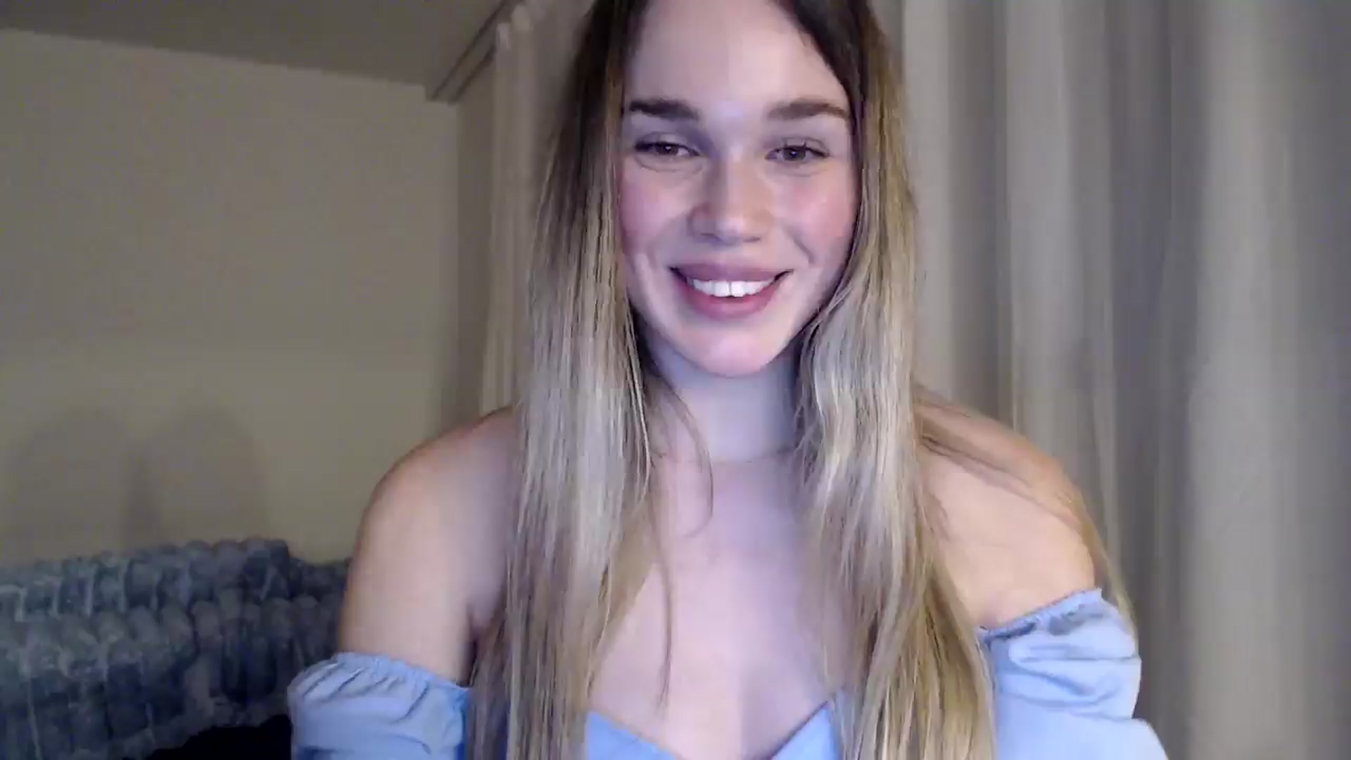 Gallery image thumbnail from Ooh_Cassie's myfreecams stream on, 01/17/2026, 24:01 image 3 of 20