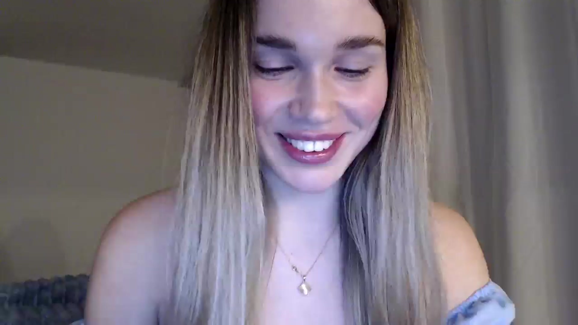 Gallery image thumbnail from Ooh_Cassie's myfreecams stream on, 01/17/2026, 24:17 image 19 of 20