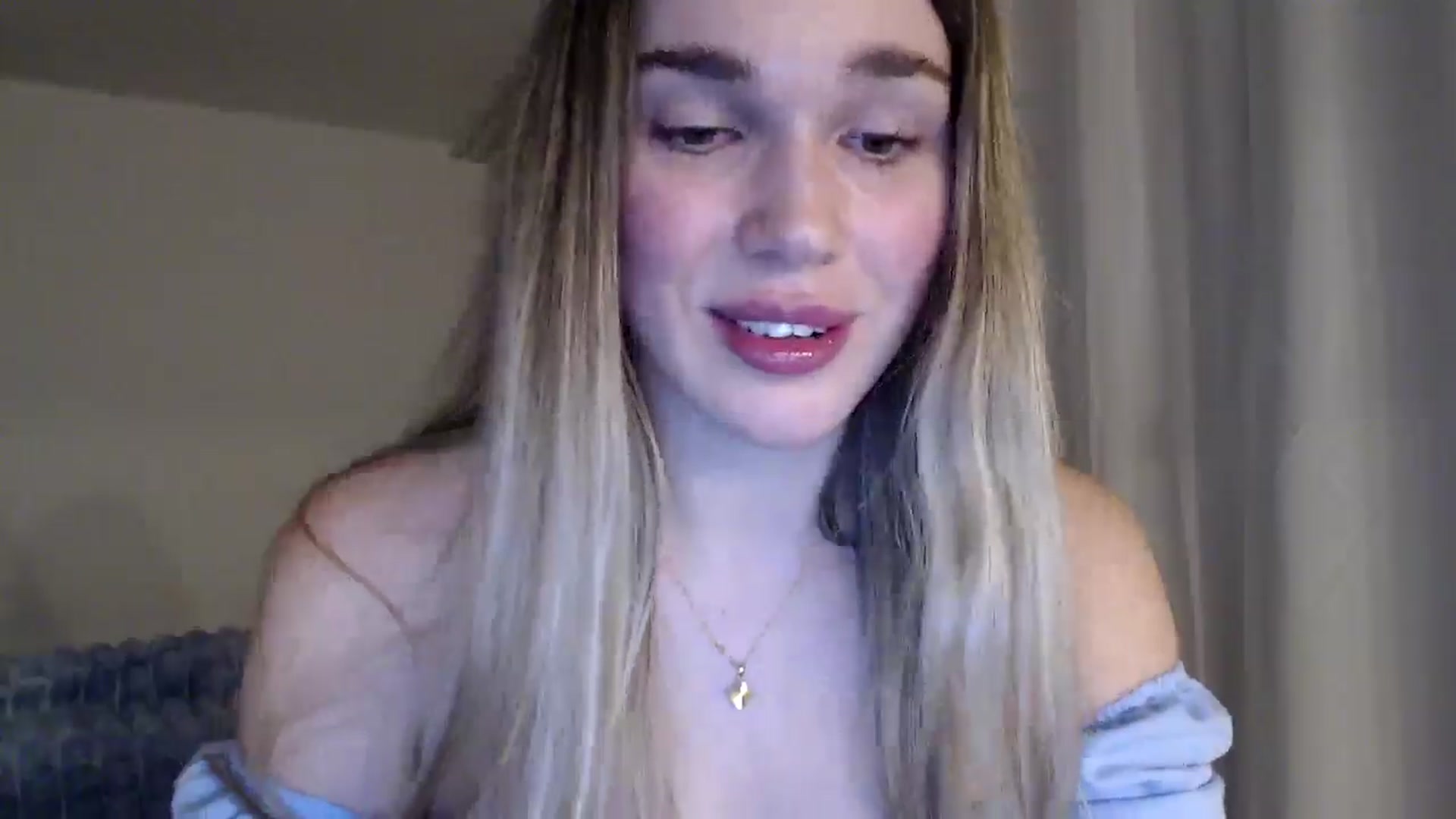 Gallery image thumbnail from Ooh_Cassie's myfreecams stream on, 01/17/2026, 24:17 image 11 of 20