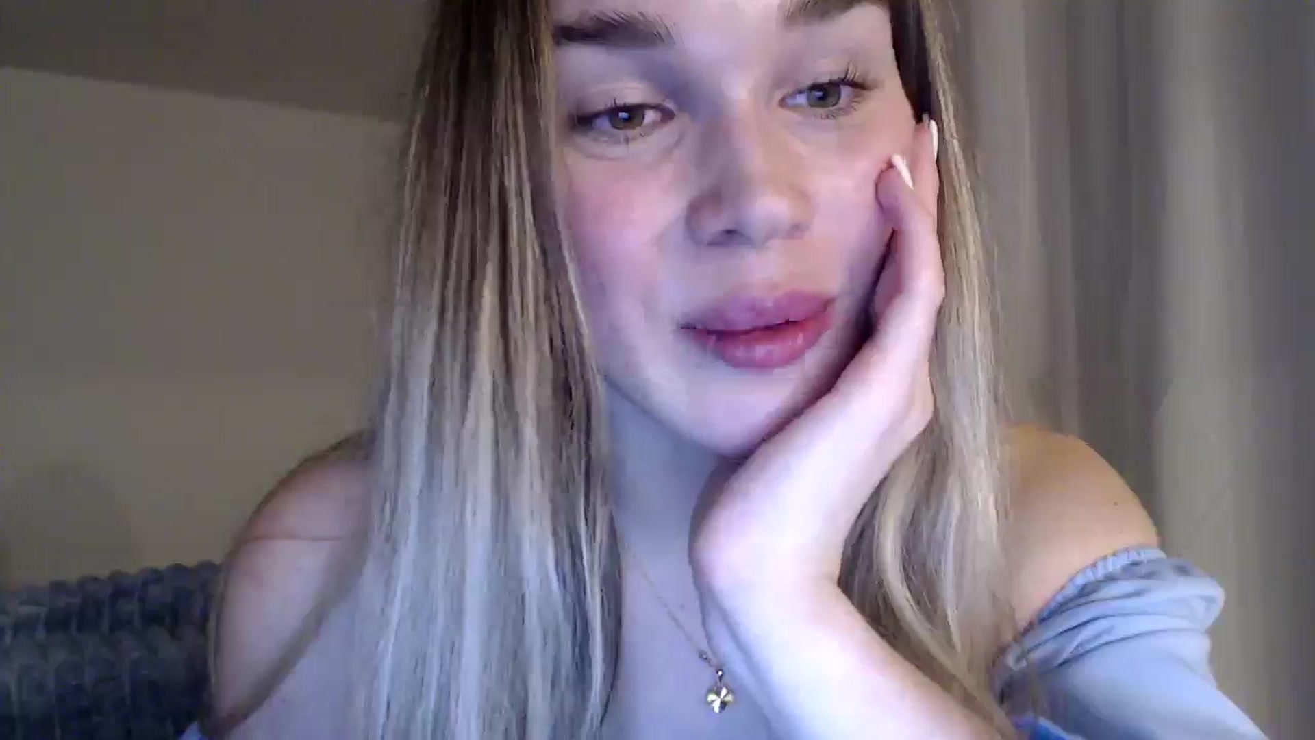Gallery image thumbnail from Ooh_Cassie's myfreecams stream on, 01/17/2026, 24:17 image 9 of 20