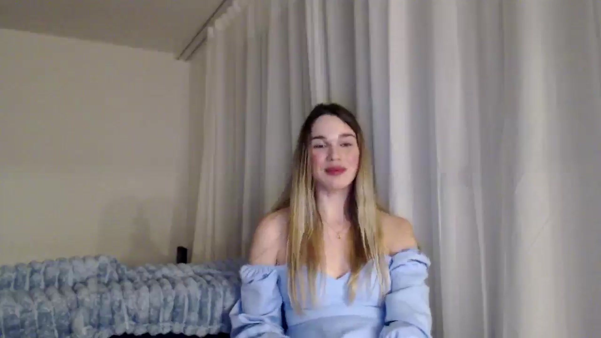Gallery image thumbnail from Ooh_Cassie's myfreecams stream on, 01/17/2026, 01:12 image 18 of 20