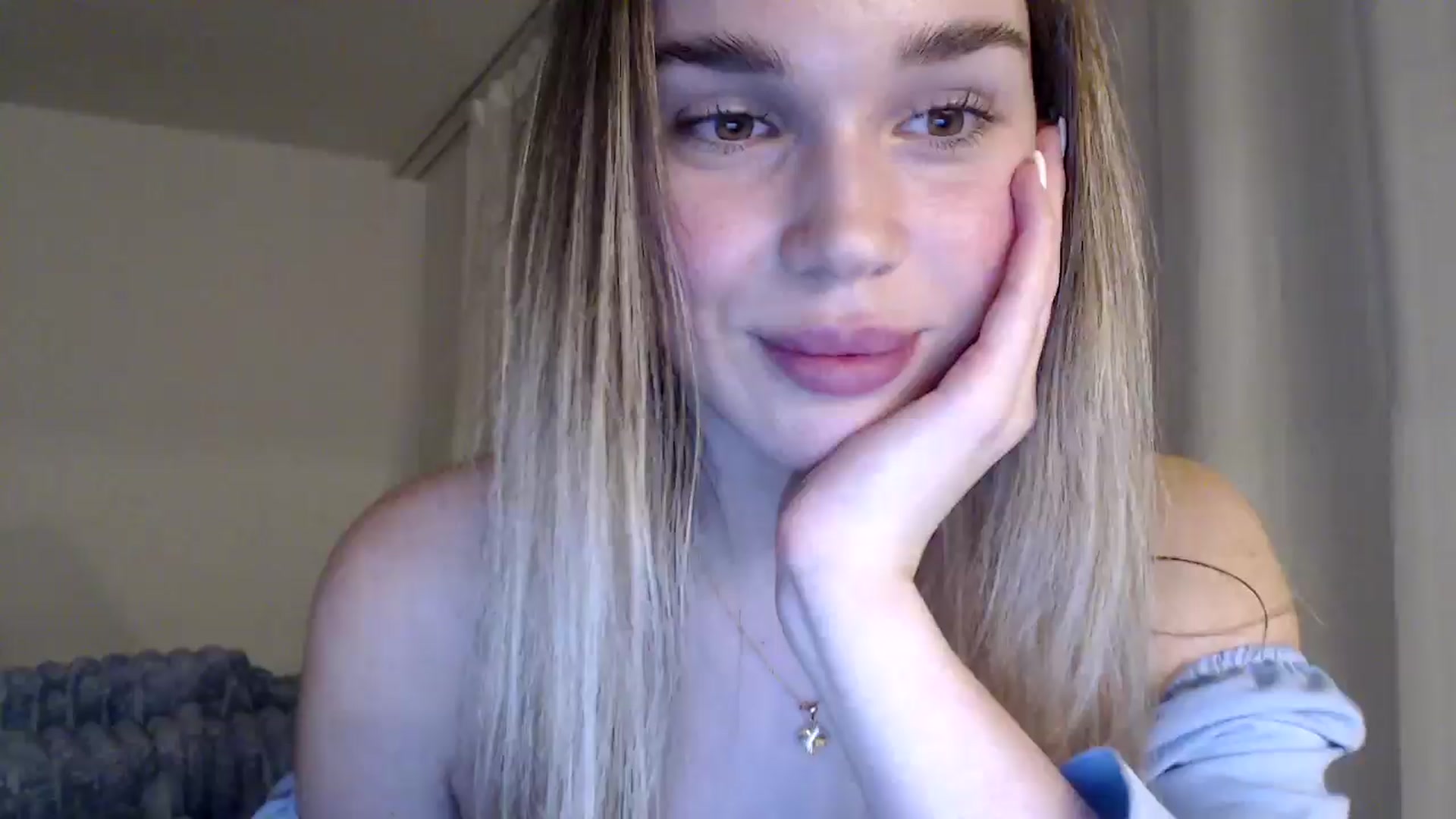 Gallery image thumbnail from Ooh_Cassie's myfreecams stream on, 01/17/2026, 01:12 image 6 of 20