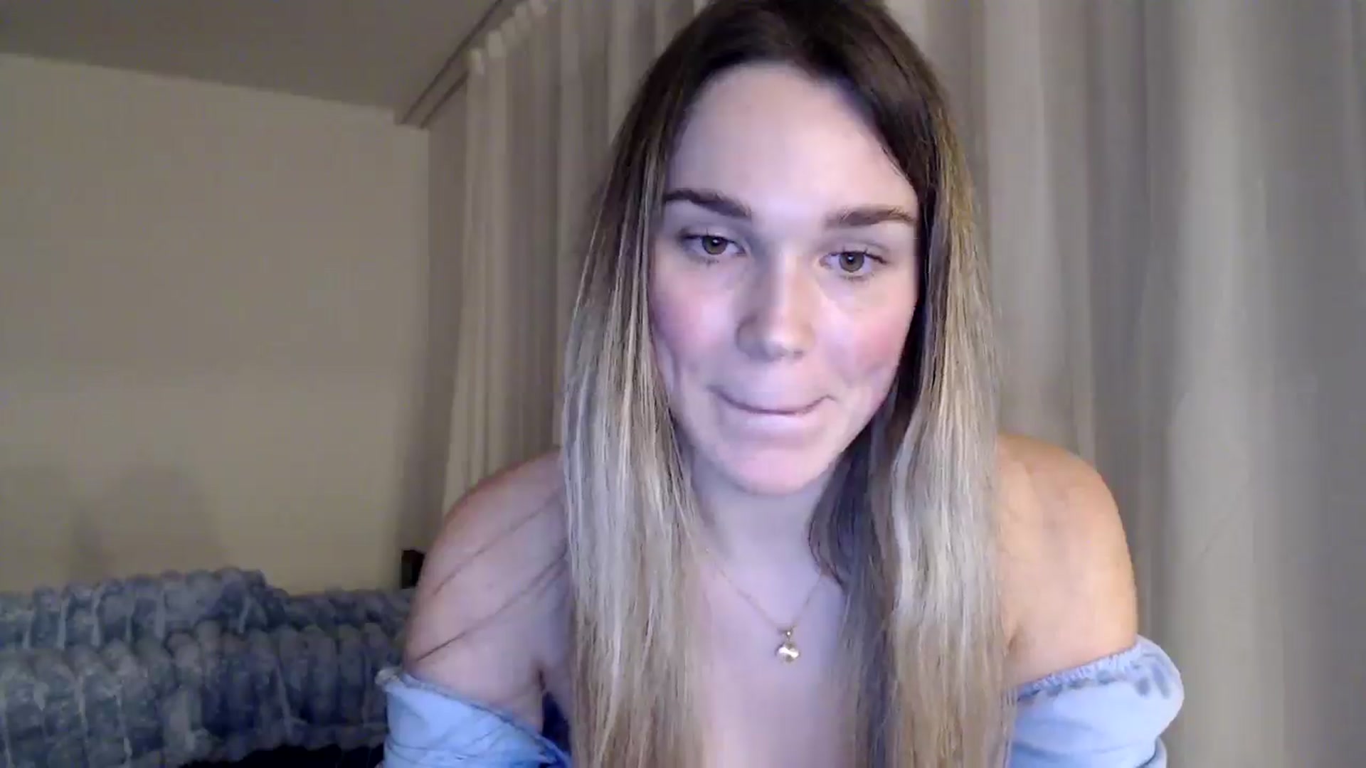 Gallery image thumbnail from Ooh_Cassie's myfreecams stream on, 01/17/2026, 01:12 image 19 of 20
