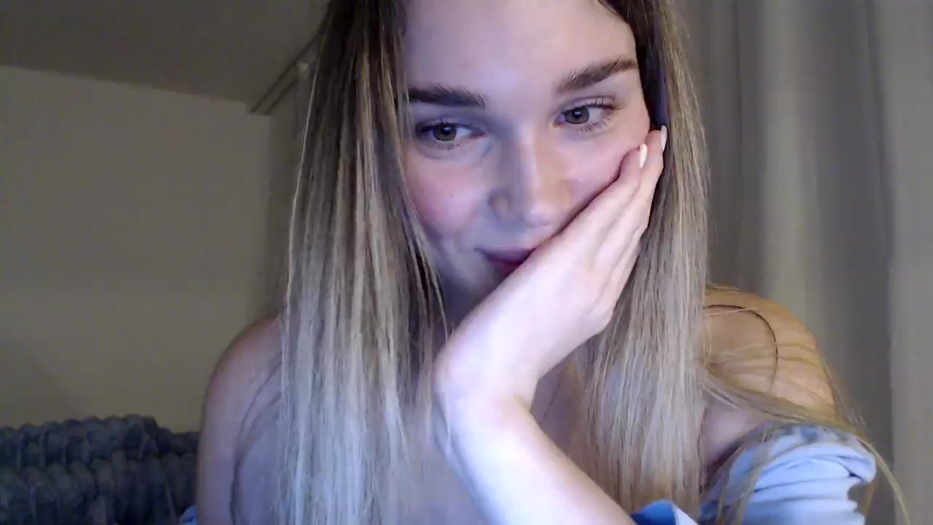 Gallery image thumbnail from Ooh_Cassie's myfreecams stream on, 01/17/2026, 01:12 image 4 of 20