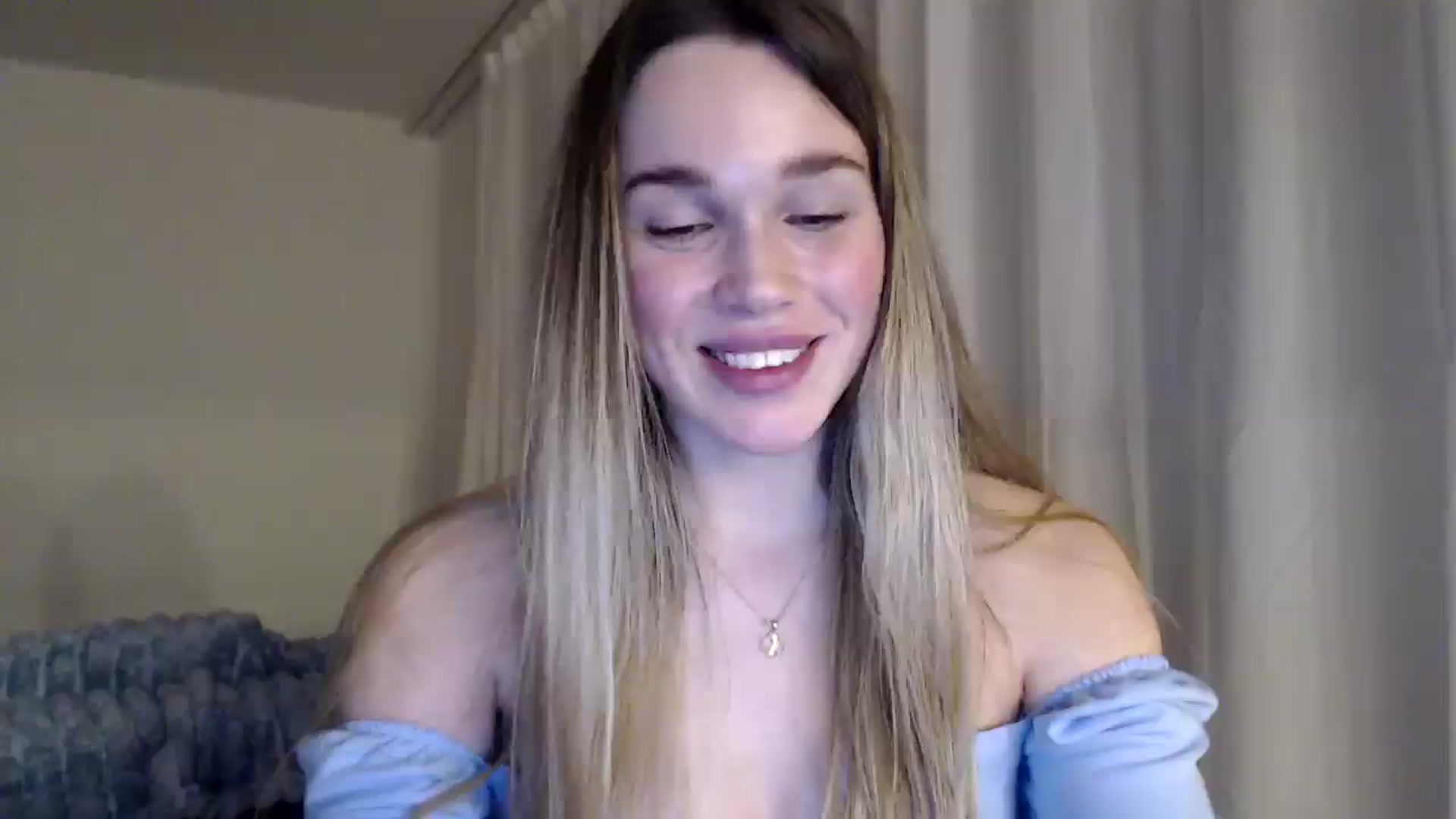 Gallery image thumbnail from Ooh_Cassie's myfreecams stream on, 01/17/2026, 01:12 image 16 of 20
