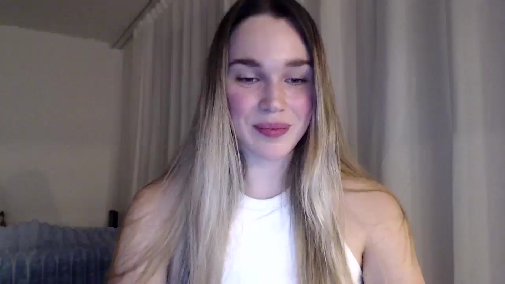 Gallery image thumbnail from Ooh_Cassie's myfreecams stream on, 01/17/2026, 21:18 image 17 of 20