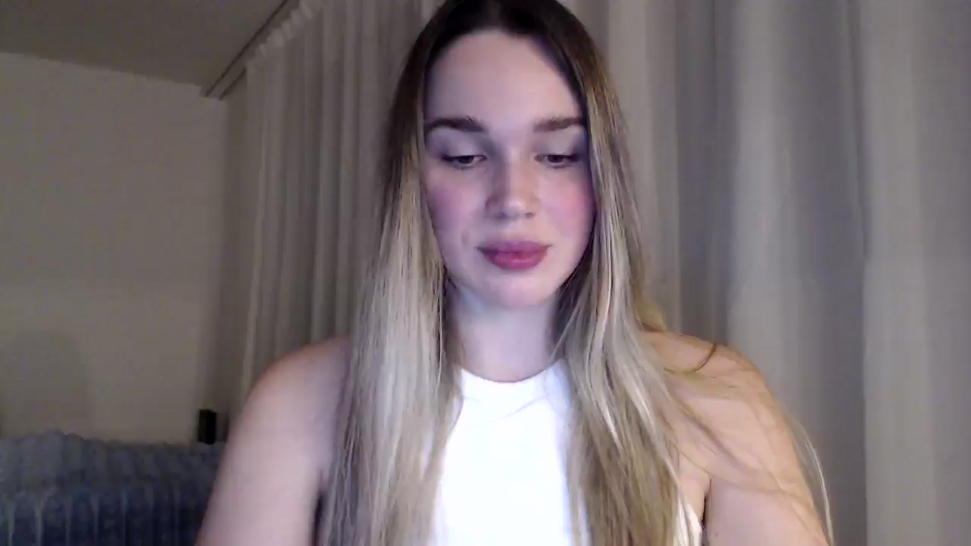 Gallery image thumbnail from Ooh_Cassie's myfreecams stream on, 01/17/2026, 21:18 image 1 of 20