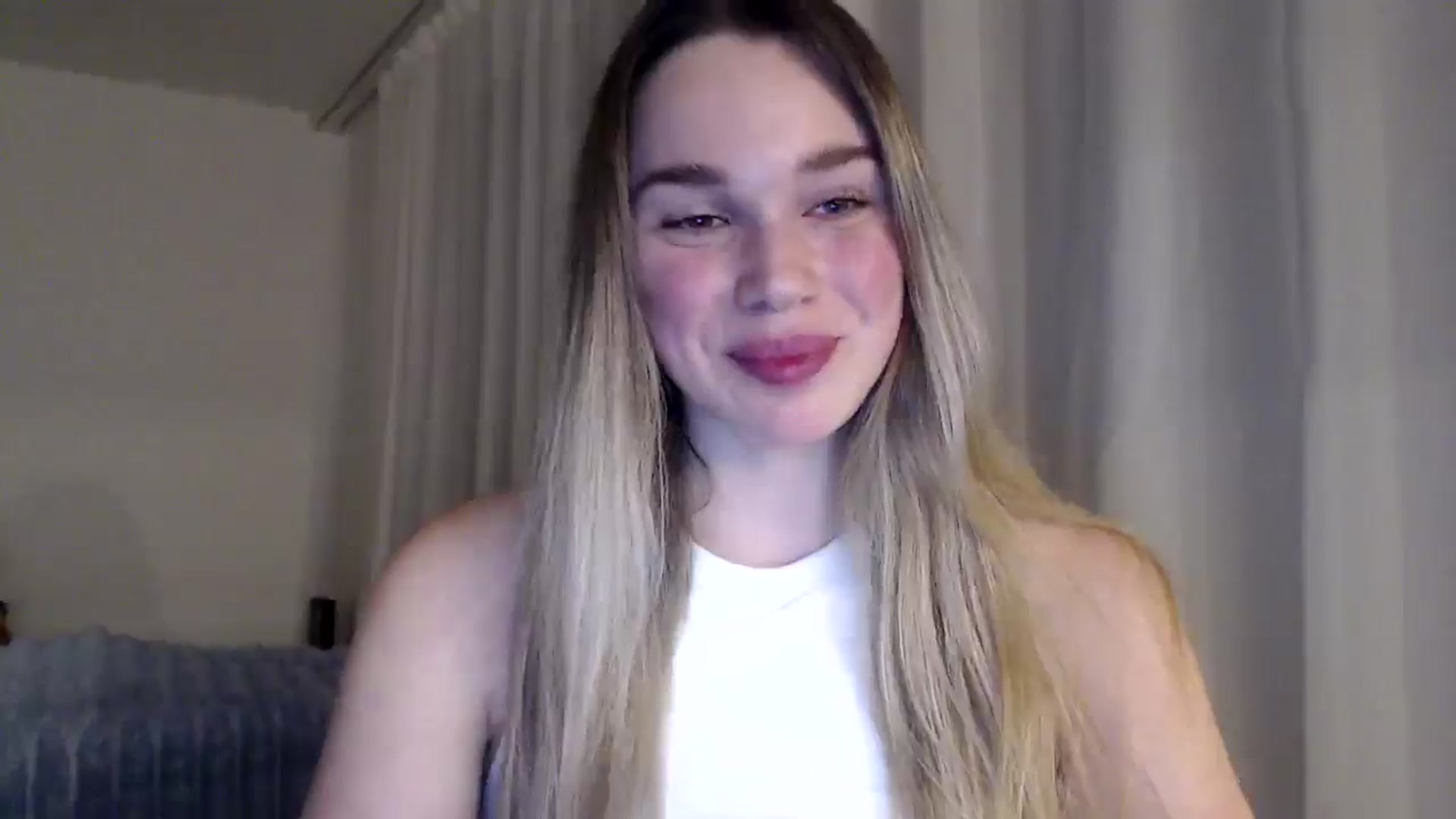 Gallery image thumbnail from Ooh_Cassie's myfreecams stream on, 01/17/2026, 21:18 image 7 of 20