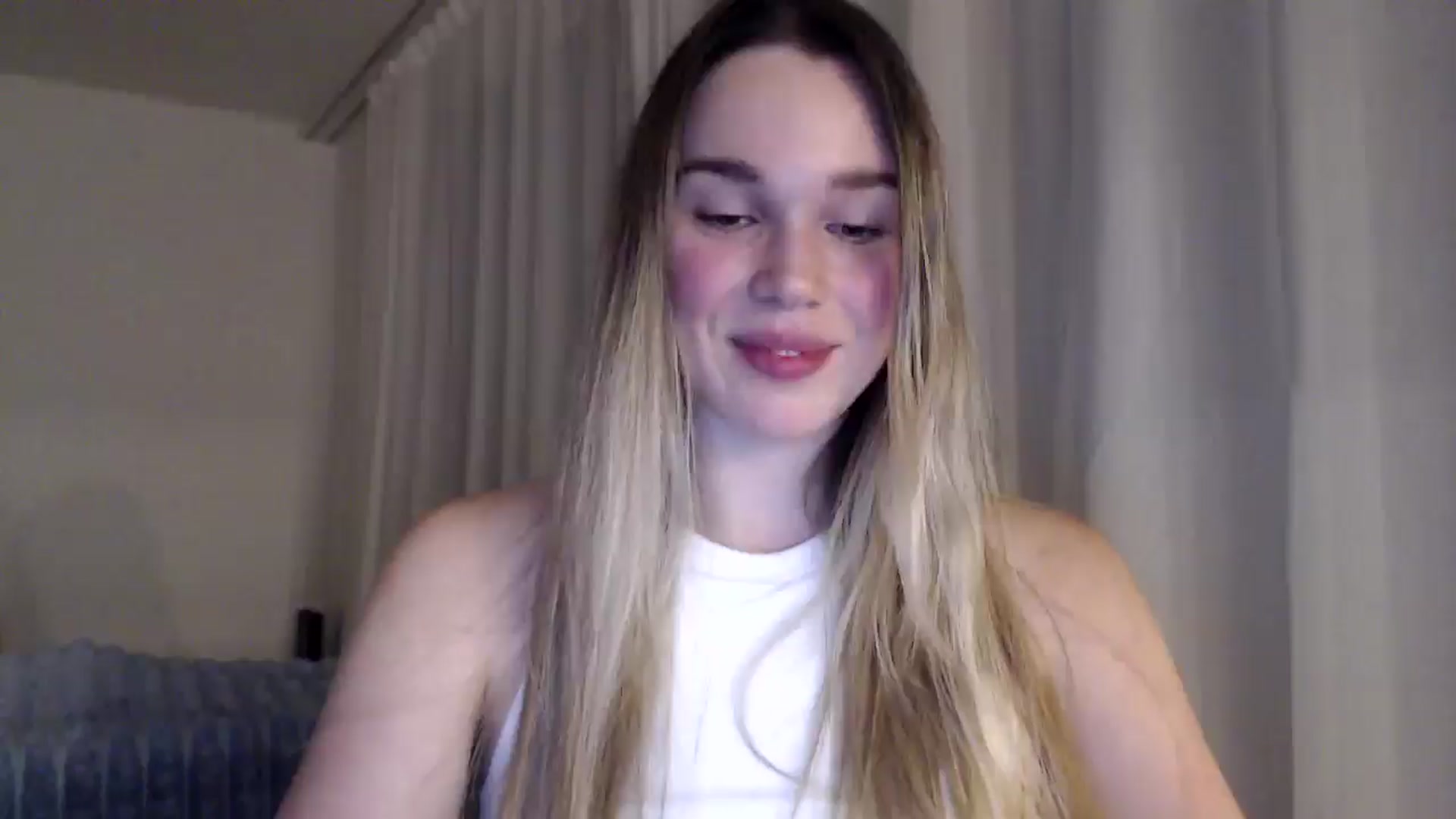 Gallery image thumbnail from Ooh_Cassie's myfreecams stream on, 01/17/2026, 21:18 image 12 of 20