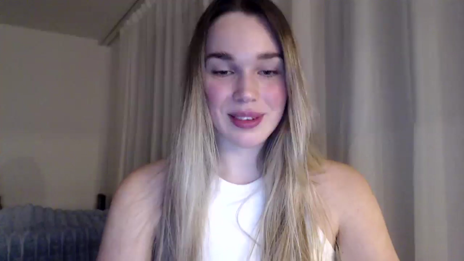 Gallery image thumbnail from Ooh_Cassie's myfreecams stream on, 01/17/2026, 21:18 image 11 of 20