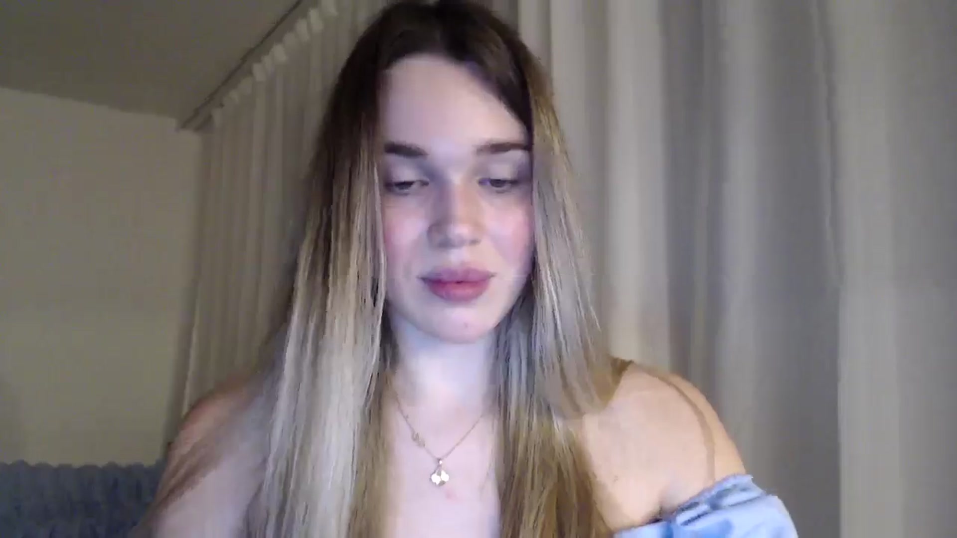 Gallery image thumbnail from Ooh_Cassie's myfreecams stream on, 01/20/2026, 23:11 image 5 of 20