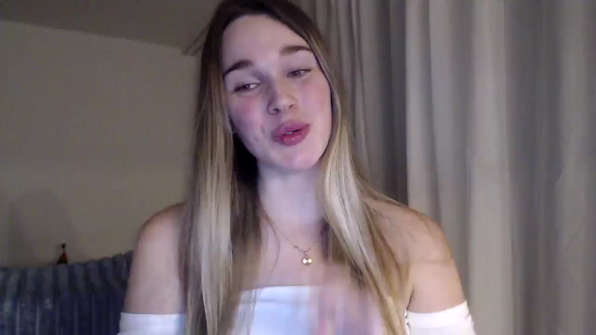 Gallery image thumbnail from Ooh_Cassie's myfreecams stream on, 01/22/2026, 21:58 image 4 of 20