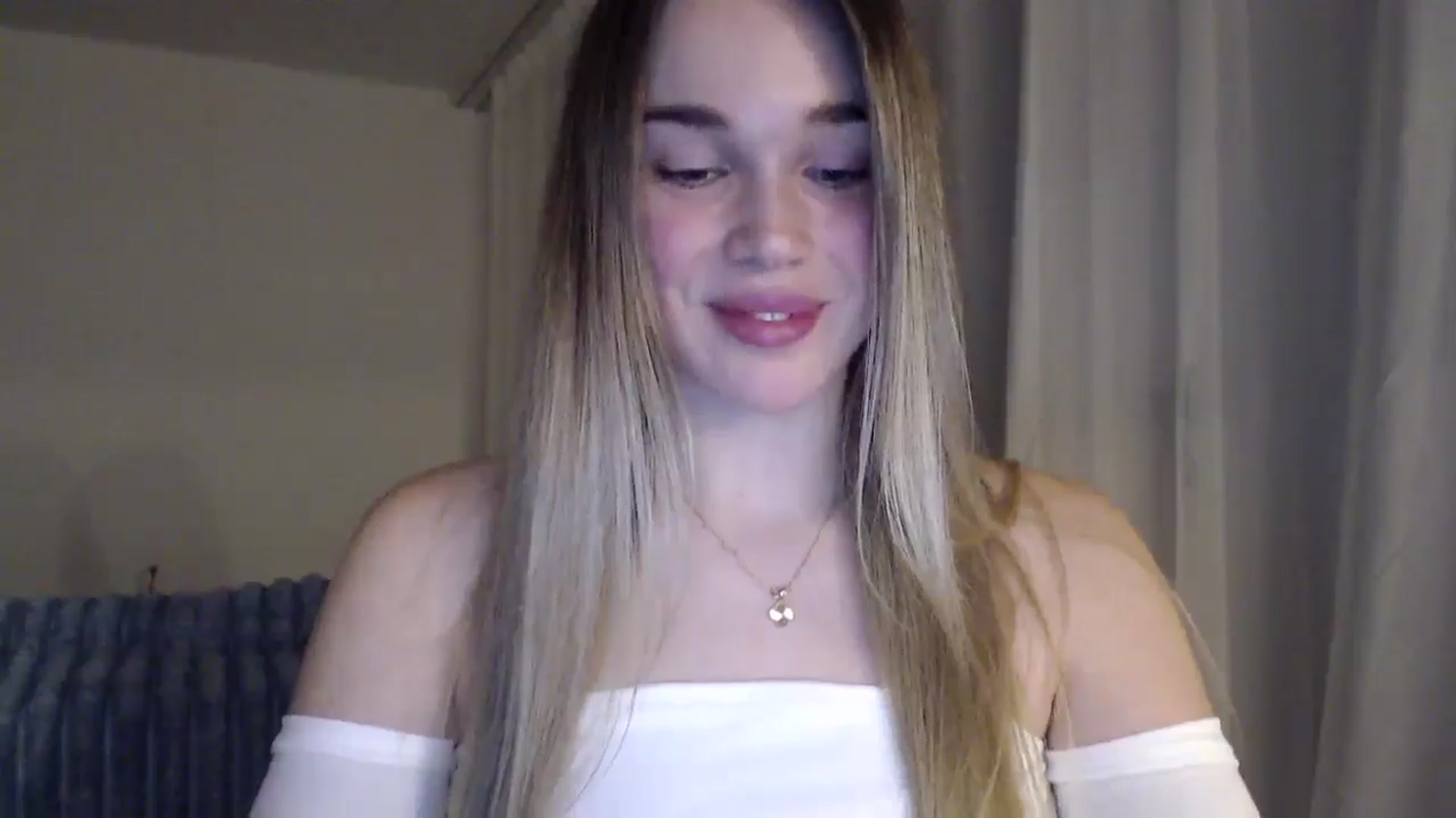 Gallery image thumbnail from Ooh_Cassie's myfreecams stream on, 01/24/2026, 22:33 image 4 of 20