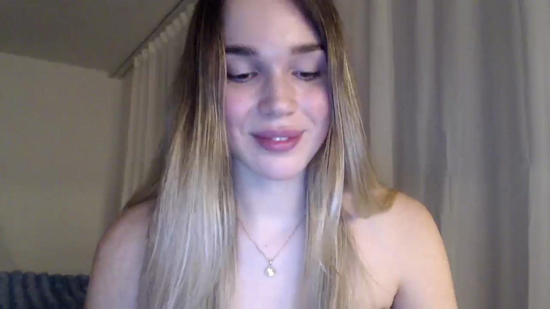 Gallery image thumbnail from Ooh_Cassie's myfreecams stream on, 01/30/2026, 24:22 image 18 of 20