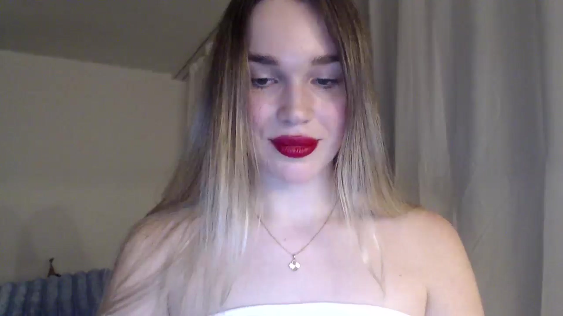 Gallery image thumbnail from Ooh_Cassie's myfreecams stream on, 02/04/2026, 22:14 image 18 of 20