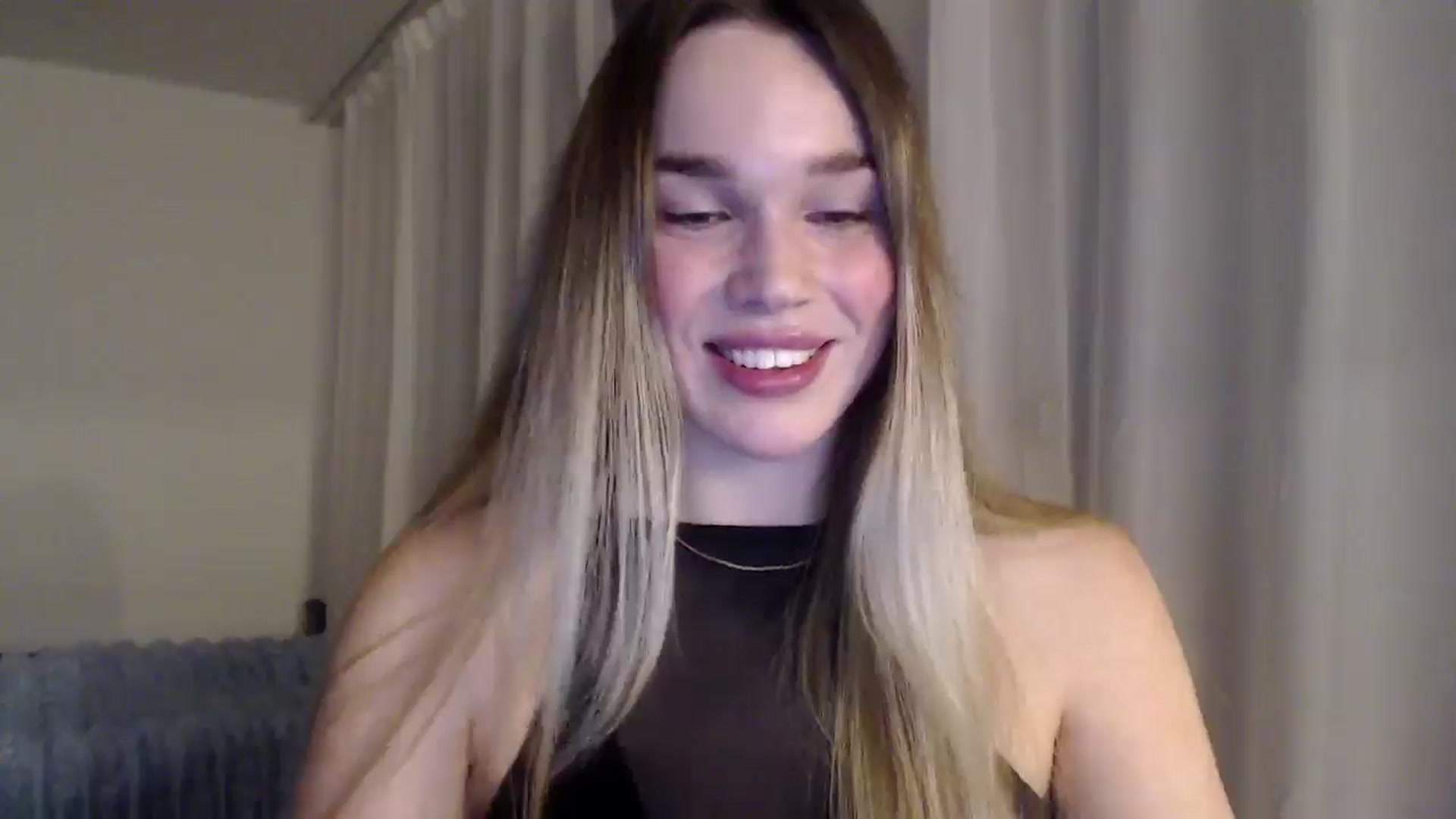 Gallery image thumbnail from Ooh_Cassie's myfreecams stream on, 02/06/2026, 24:56 image 18 of 20