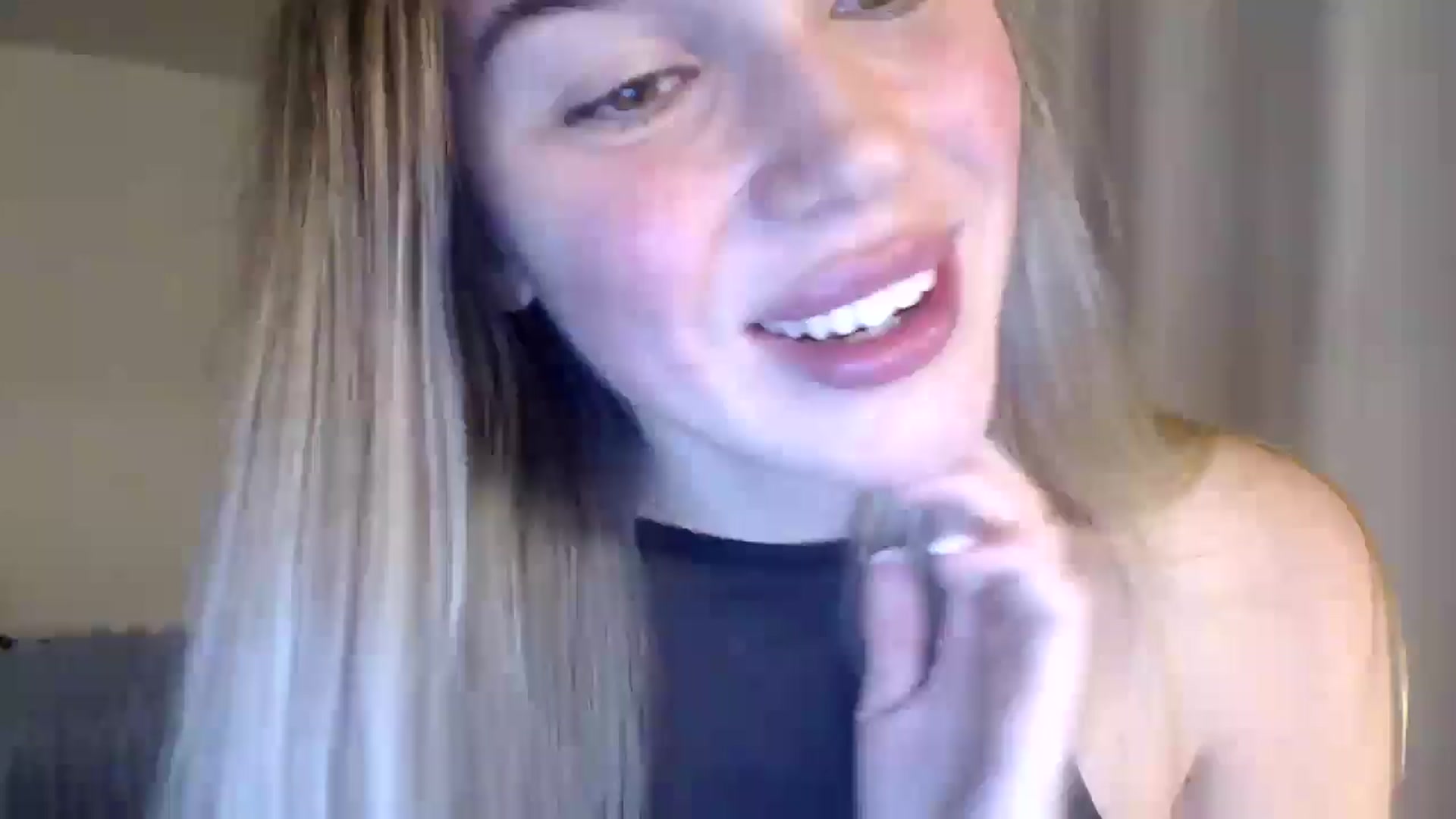 Gallery image thumbnail from Ooh_Cassie's myfreecams stream on, 02/06/2026, 24:56 image 6 of 20