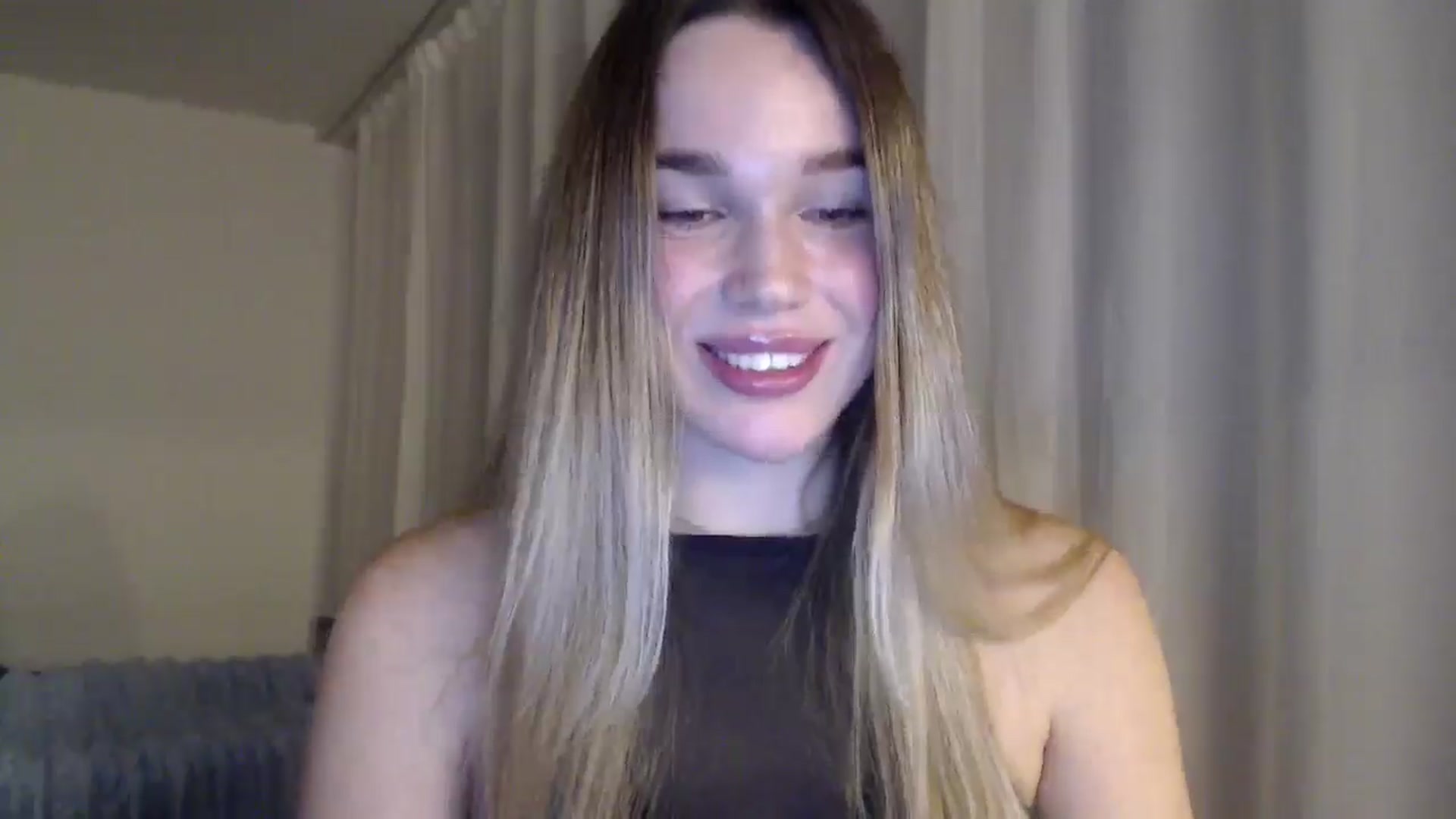 Gallery image thumbnail from Ooh_Cassie's myfreecams stream on, 02/06/2026, 01:23 image 5 of 20