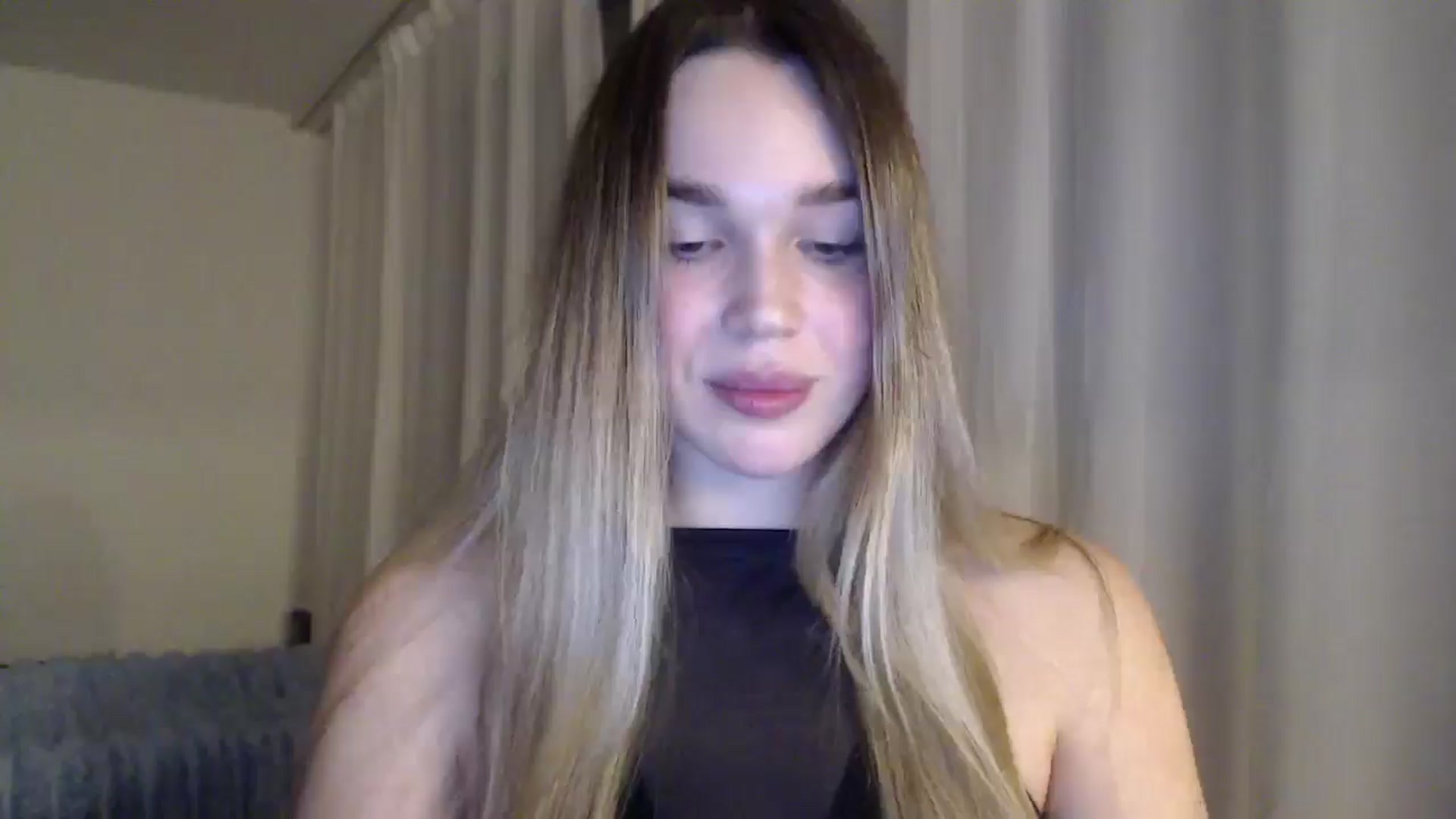 Gallery image thumbnail from Ooh_Cassie's myfreecams stream on, 02/06/2026, 01:23 image 8 of 20