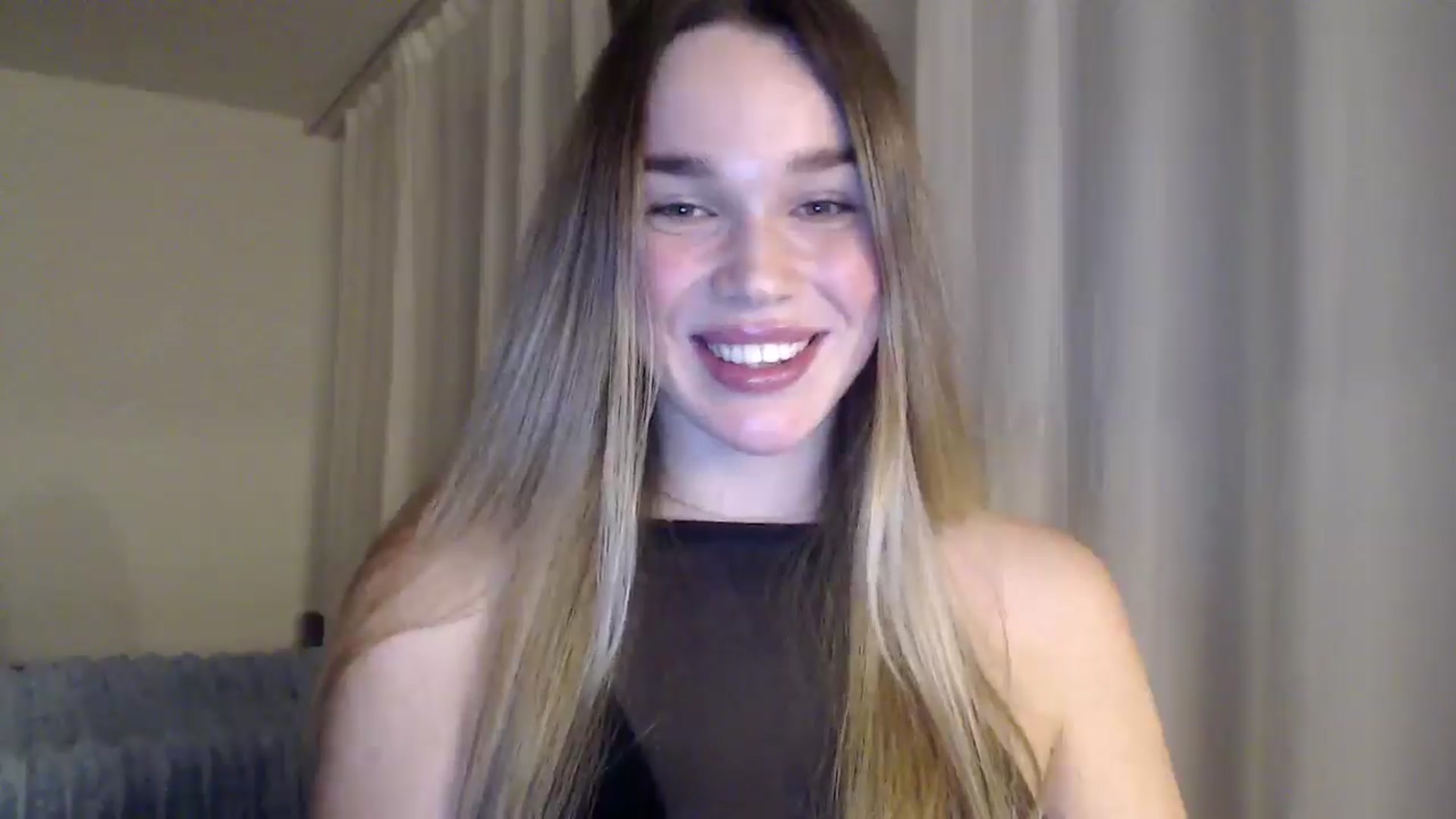 Gallery image thumbnail from Ooh_Cassie's myfreecams stream on, 02/06/2026, 01:23 image 3 of 20
