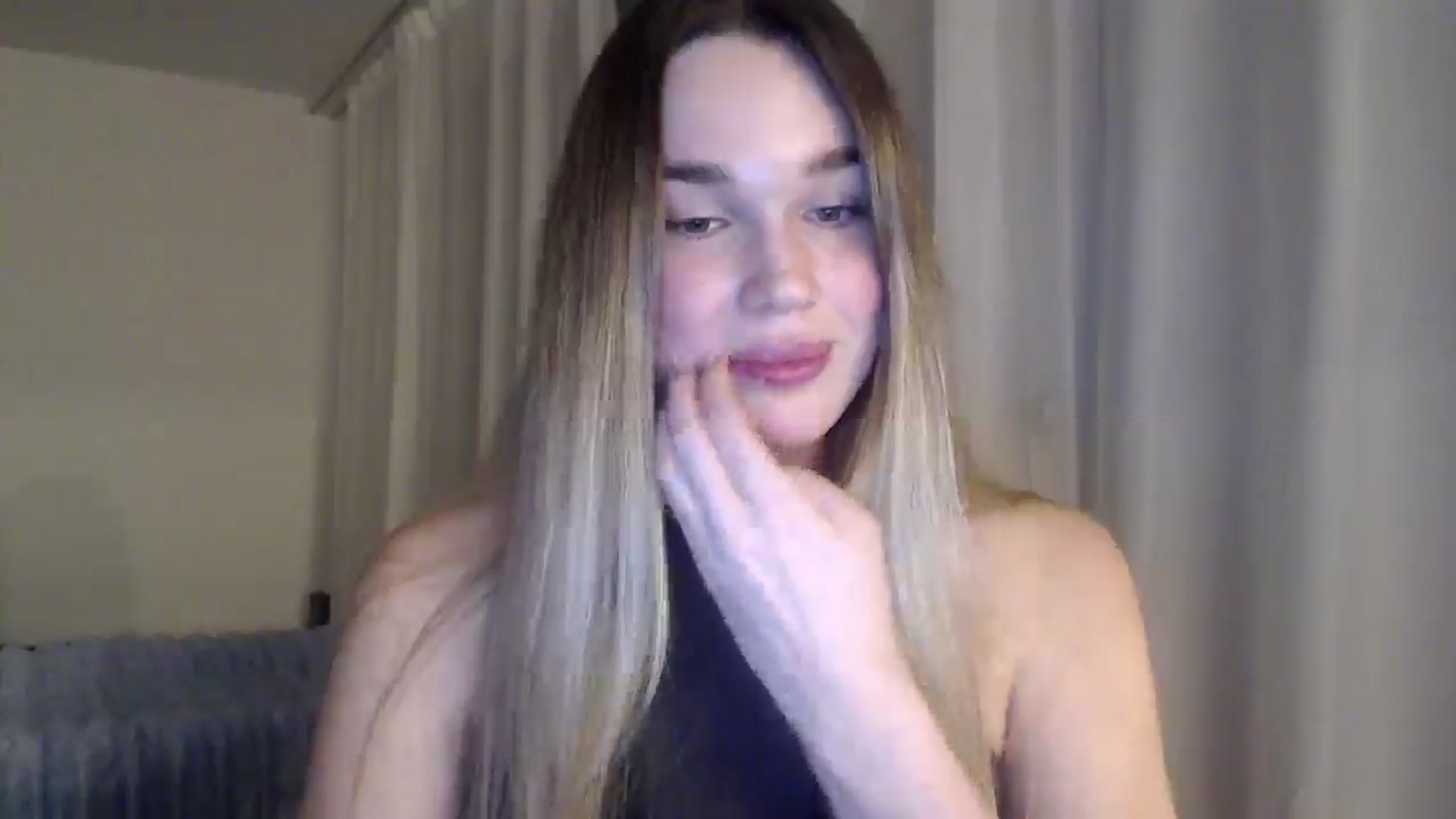 Gallery image thumbnail from Ooh_Cassie's myfreecams stream on, 02/06/2026, 01:23 image 16 of 20