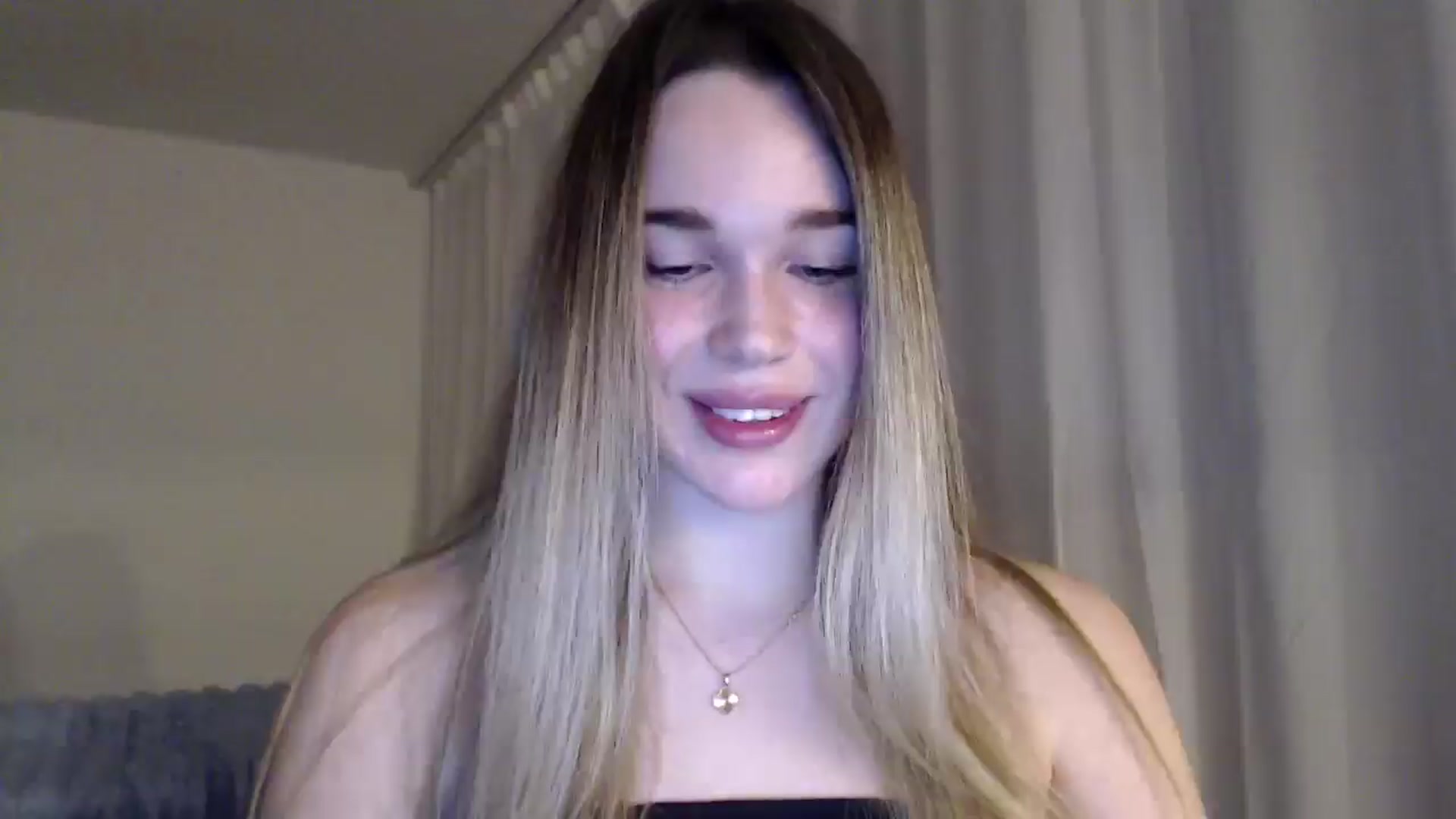 Gallery image thumbnail from Ooh_Cassie's myfreecams stream on, 02/11/2026, 21:59 image 2 of 20