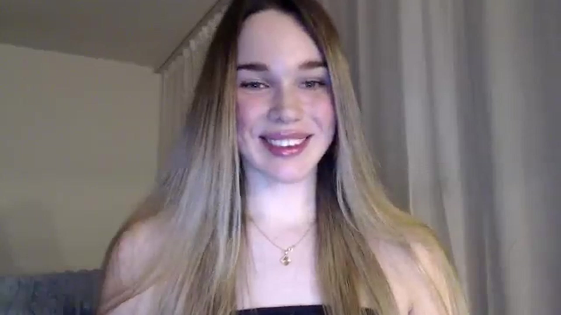 Gallery image thumbnail from Ooh_Cassie's myfreecams stream on, 02/11/2026, 23:44 image 15 of 20