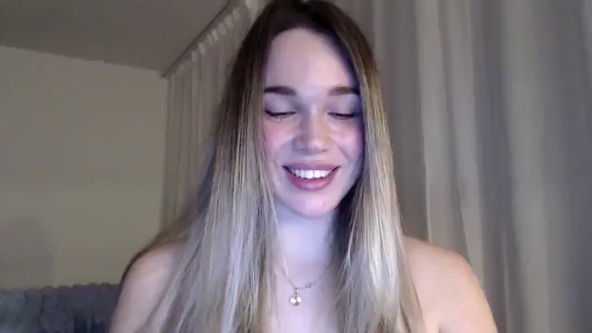 Gallery image thumbnail from Ooh_Cassie's myfreecams stream on, 02/11/2026, 23:44 image 4 of 20